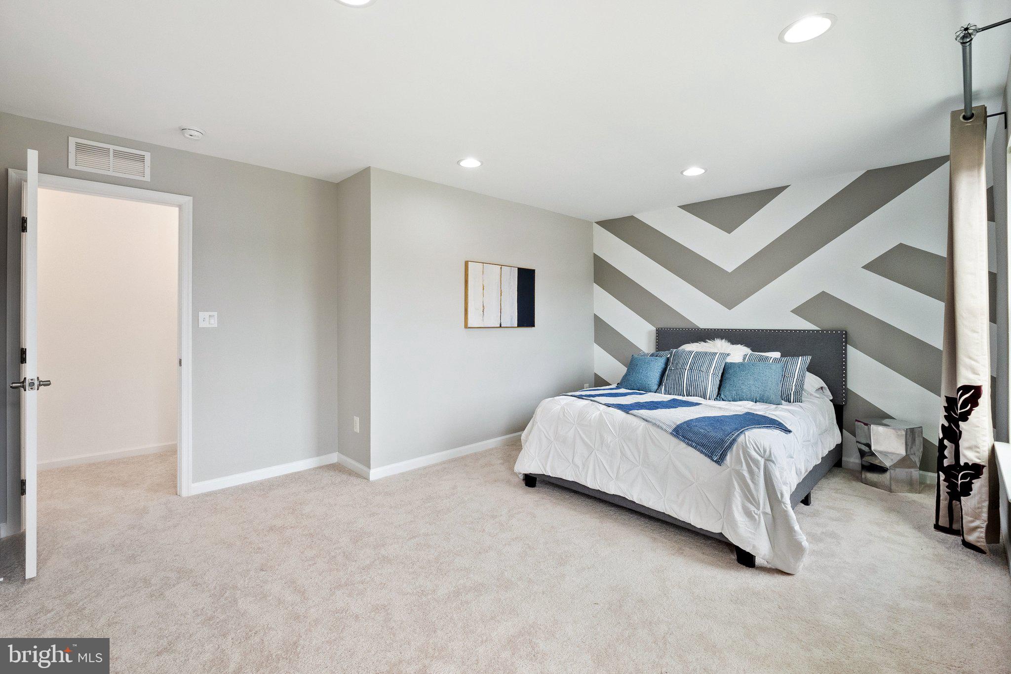 KIRKPATRICK WEST - Residential