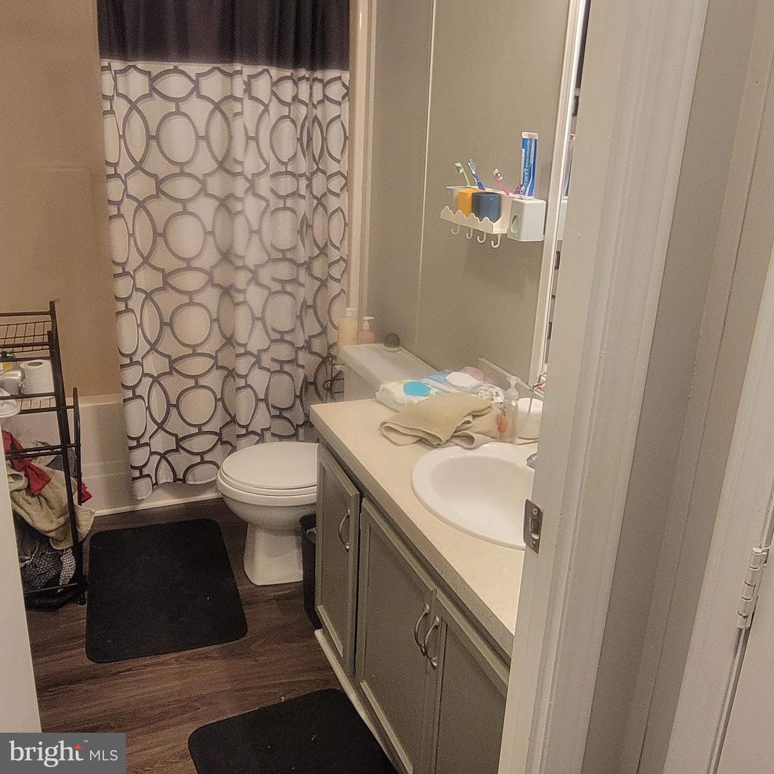 LEISURE LIVING ESTATES - Residential