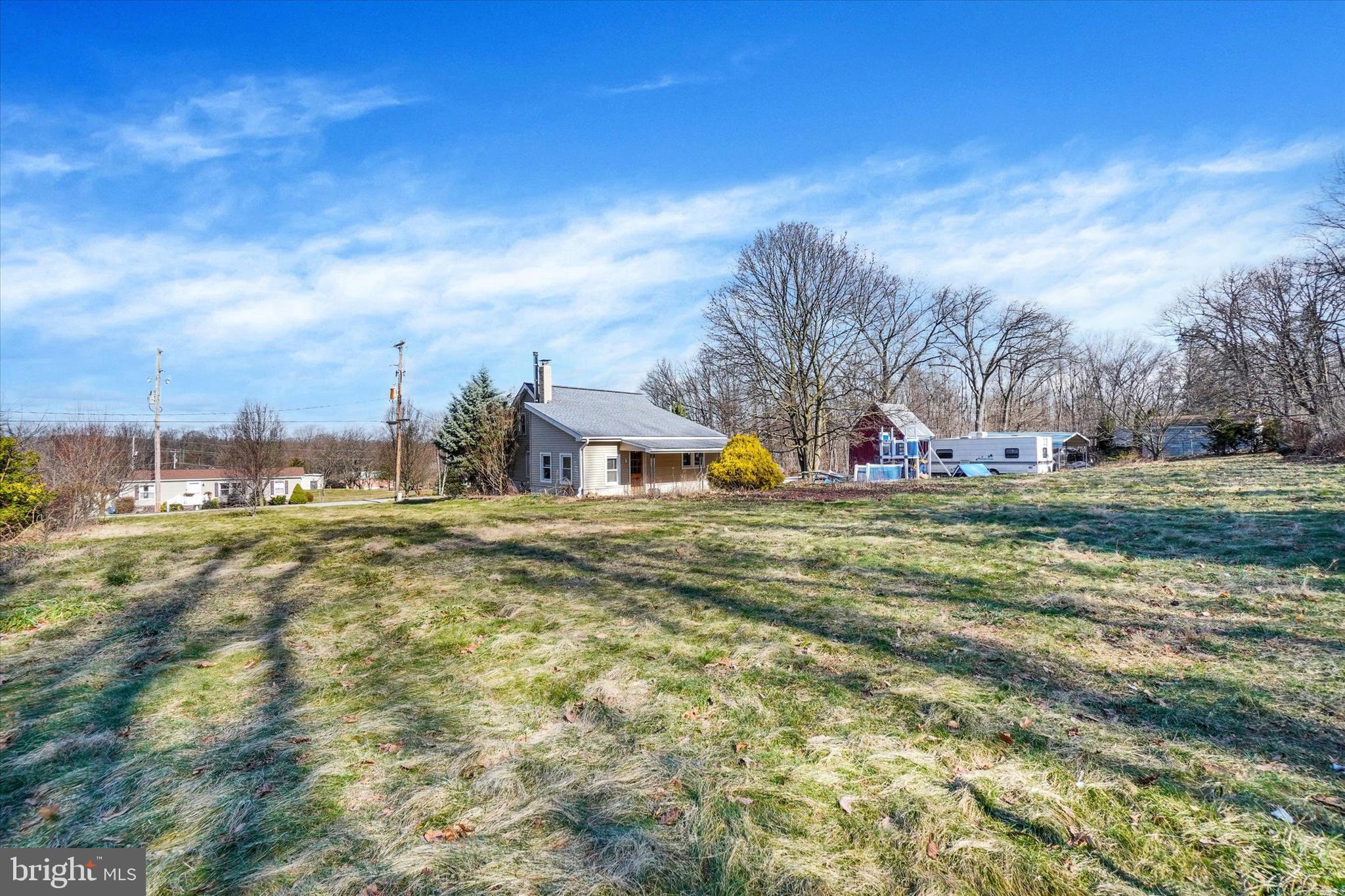 LOWER WINDSOR - Residential
