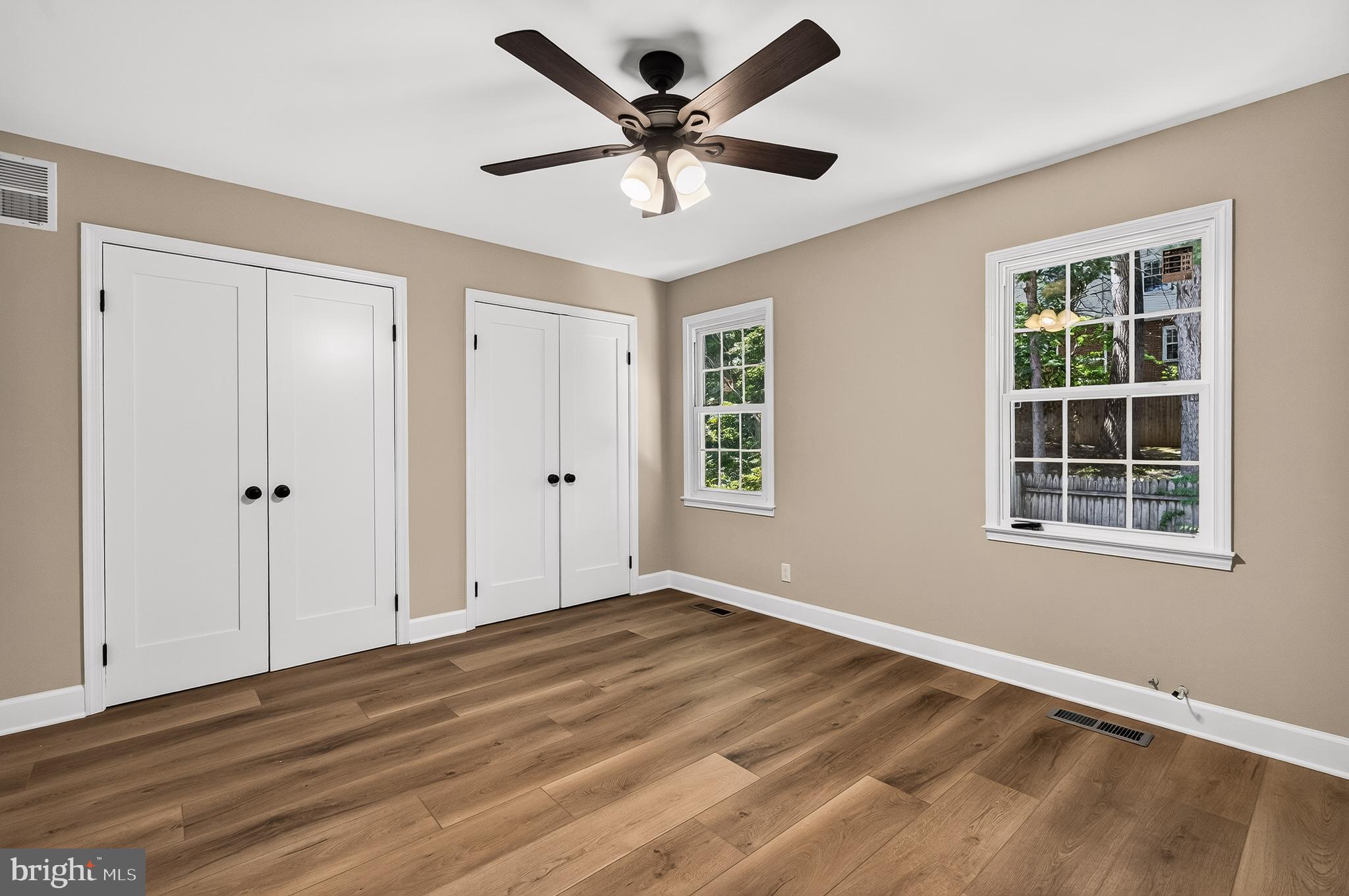 CARDINAL SQUARE - Residential