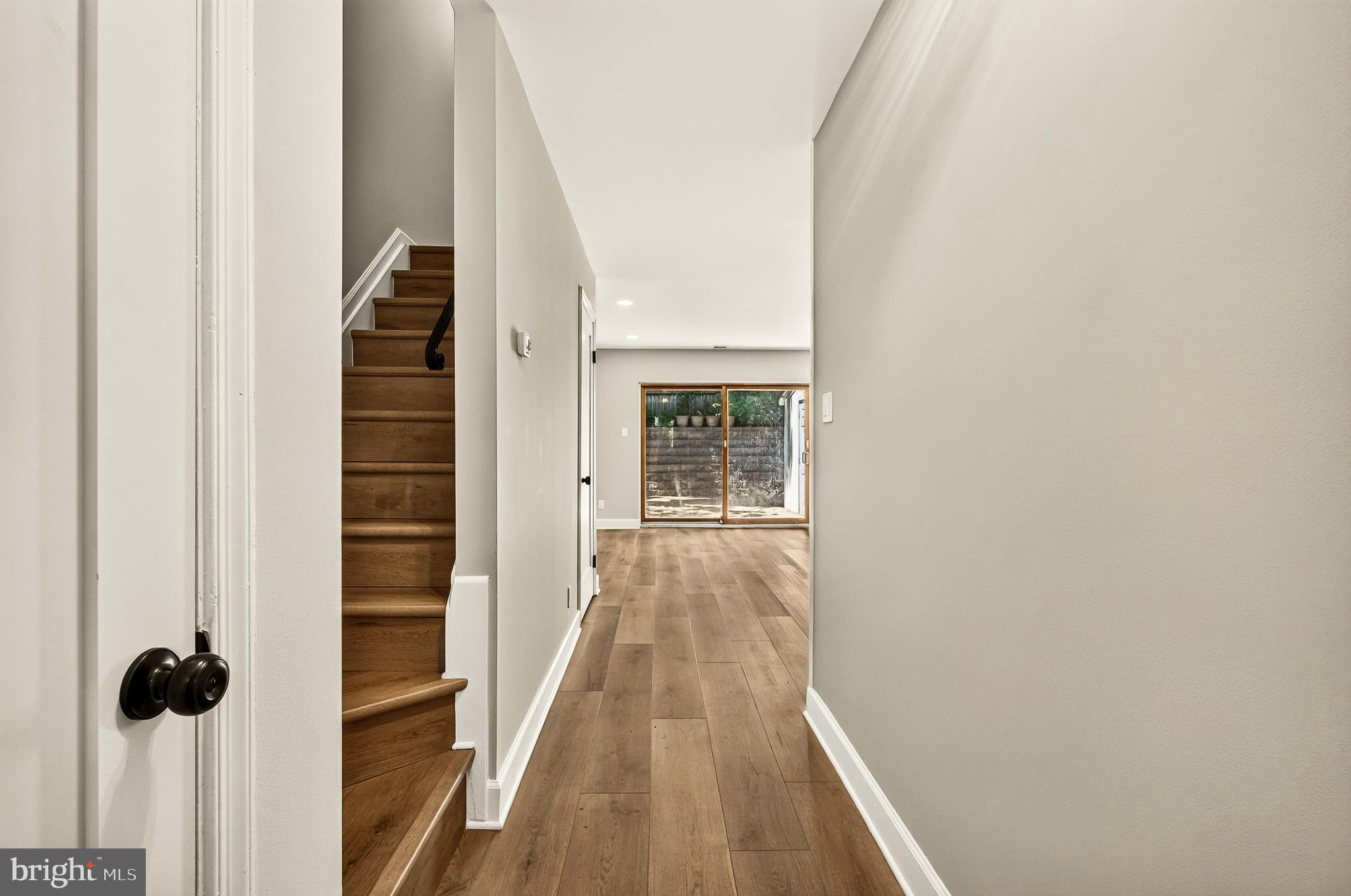 CARDINAL SQUARE - Residential