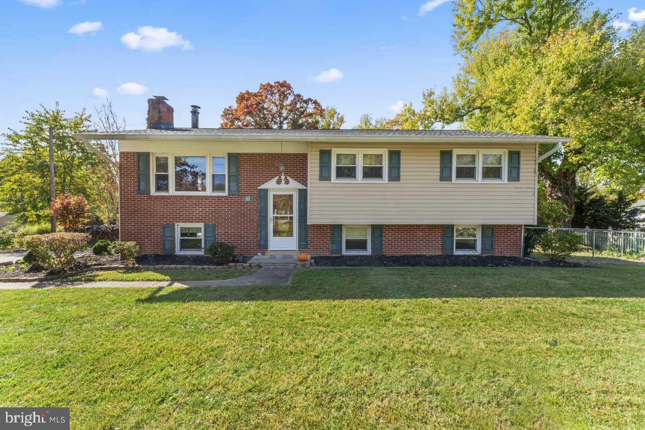 How would you like a $10,000 Grant!  This HOME qualifies! MONEY to help you get into your new home and start 2024 off right!
Refinished Hardwood Floors, freshly painted & Move-In Ready Split Foyer Home!  This inviting 4-bed, 3-bath home - 3 bedrooms on the main level with a  4th bedroom downstairs. Stay cozy and save on heating with an impressive wood stove on main level.  Entertain effortlessly with a kitchen-connected deck and spacious lower level featuring a brick fireplace/wood stove insert.
Newer Roof!  Deck!  Garage!  Anderson Windows - all saving you tons of money for years to come!
Lower level has tons of potential to expand while enjoying all the finished space, wood stove and bedroom  that is ready for you! Customize the lower level's half bath, already plumbed for a shower, and enjoy abundant storage or expansion opportunities in the unfinished space. Two walk-out exits - one leading to a fenced dog yard. 
Don't miss out! This is your opportunity to live in Stafford County and be just 15 minutes from downtown Fredericksburg!  Kick the new year off in your new home!