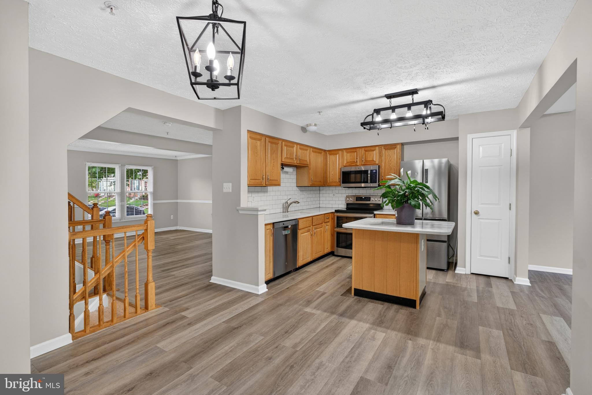 HUNTERS RUN VILLAGE - Residential