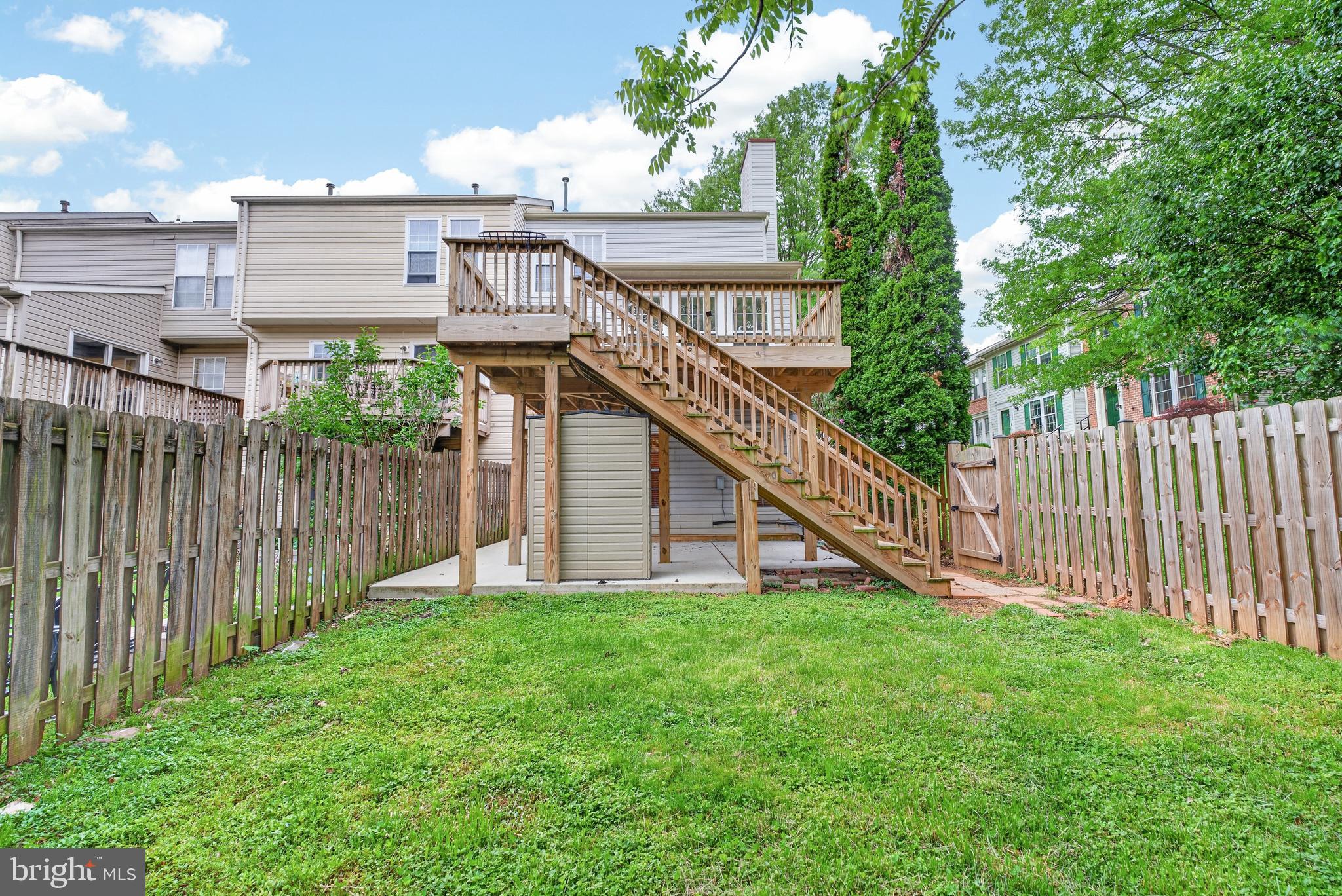 HUNTERS RUN VILLAGE - Residential