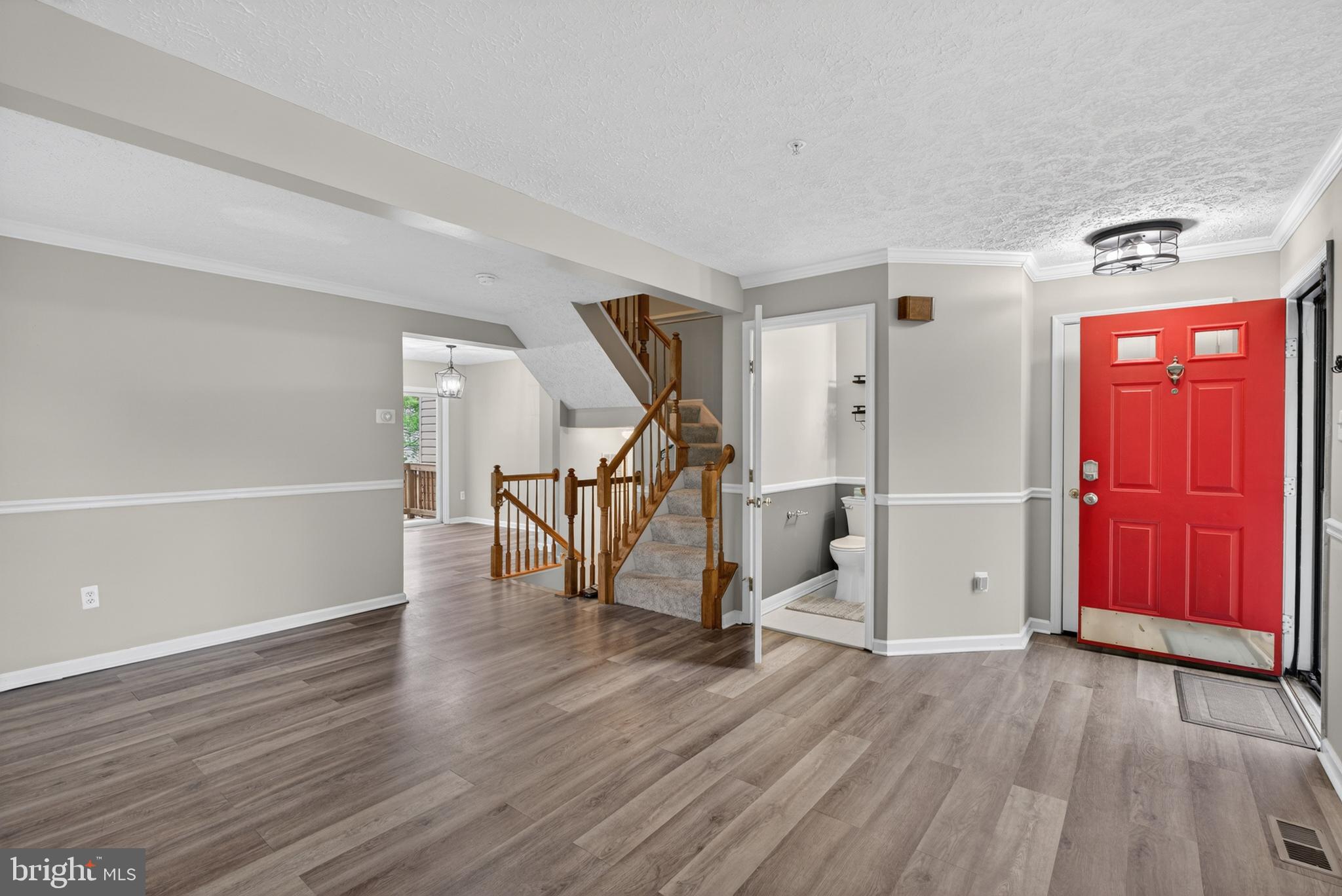 HUNTERS RUN VILLAGE - Residential