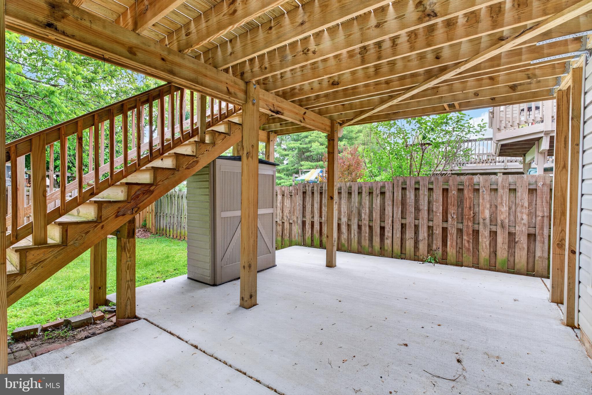 HUNTERS RUN VILLAGE - Residential