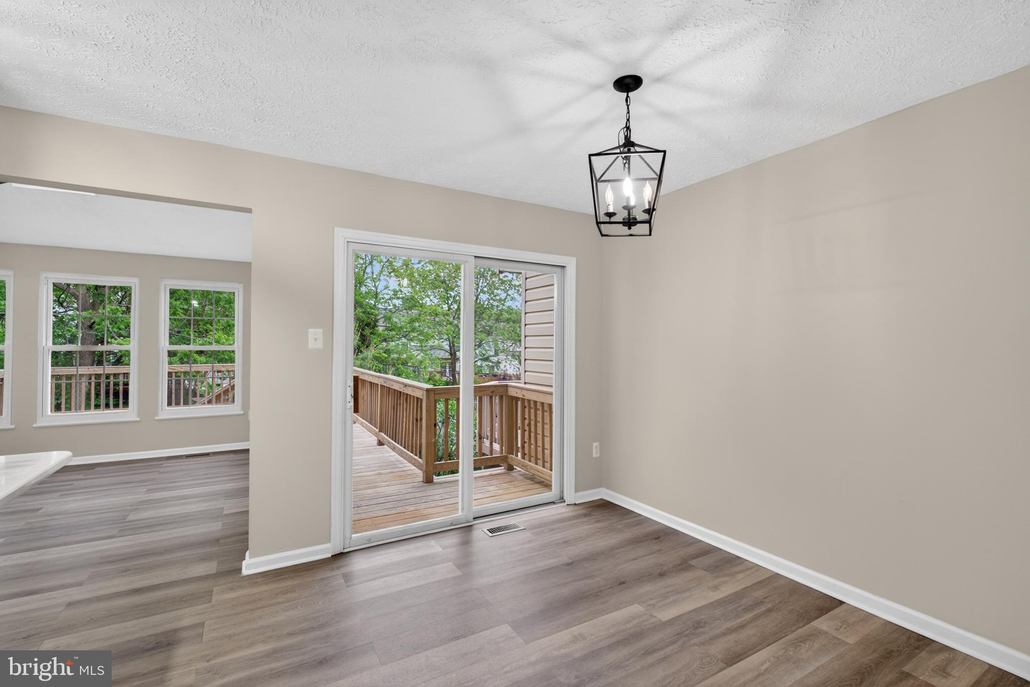 HUNTERS RUN VILLAGE - Residential