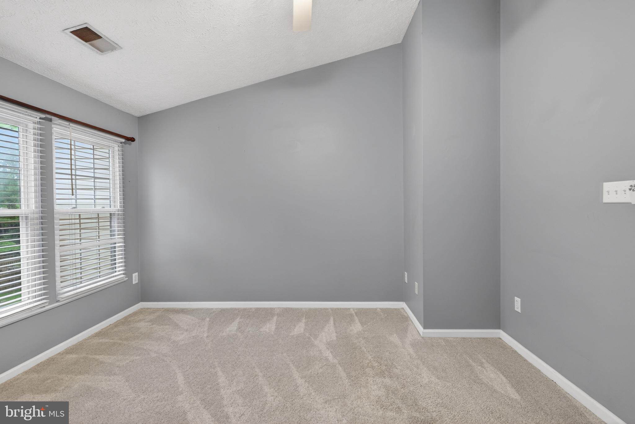 HUNTERS RUN VILLAGE - Residential