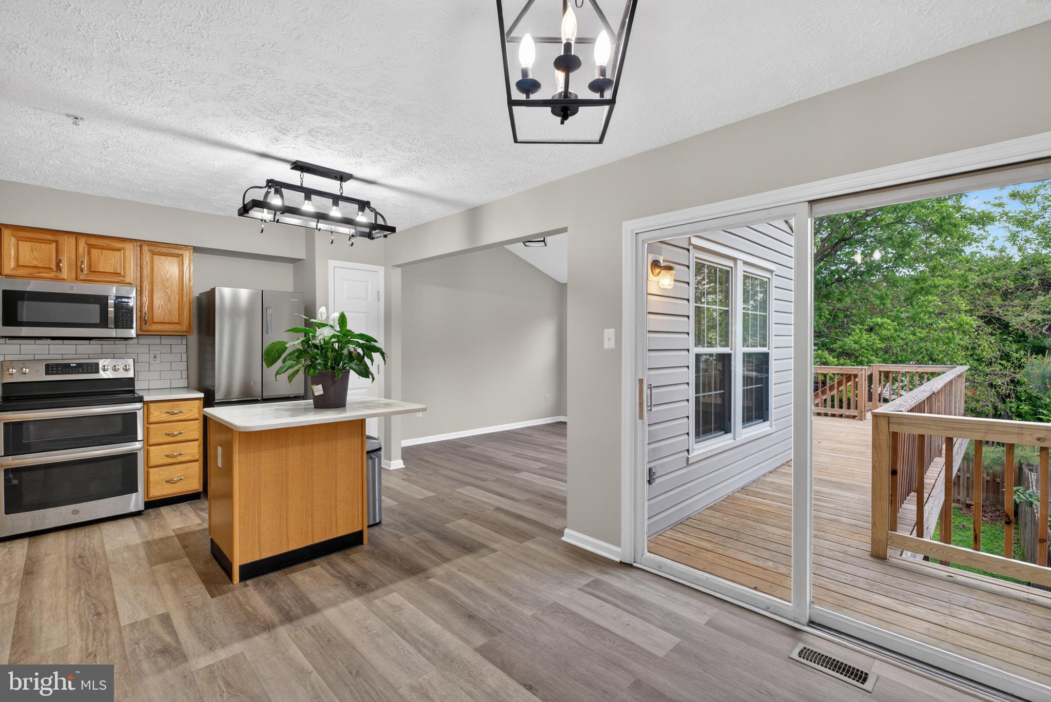 HUNTERS RUN VILLAGE - Residential