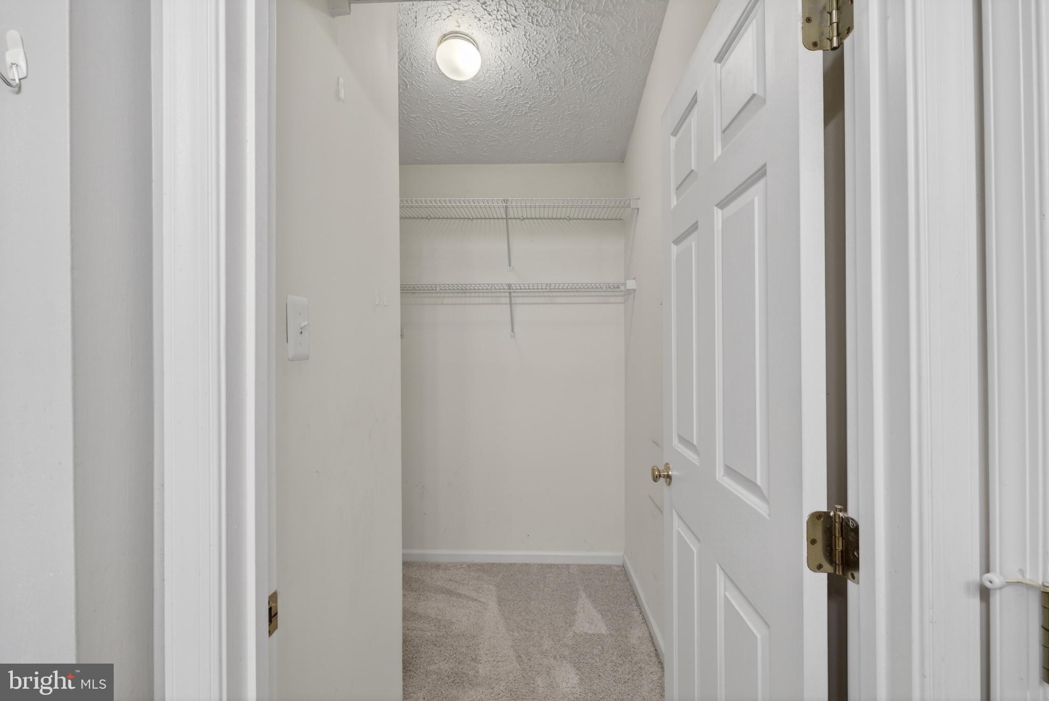 HUNTERS RUN VILLAGE - Residential