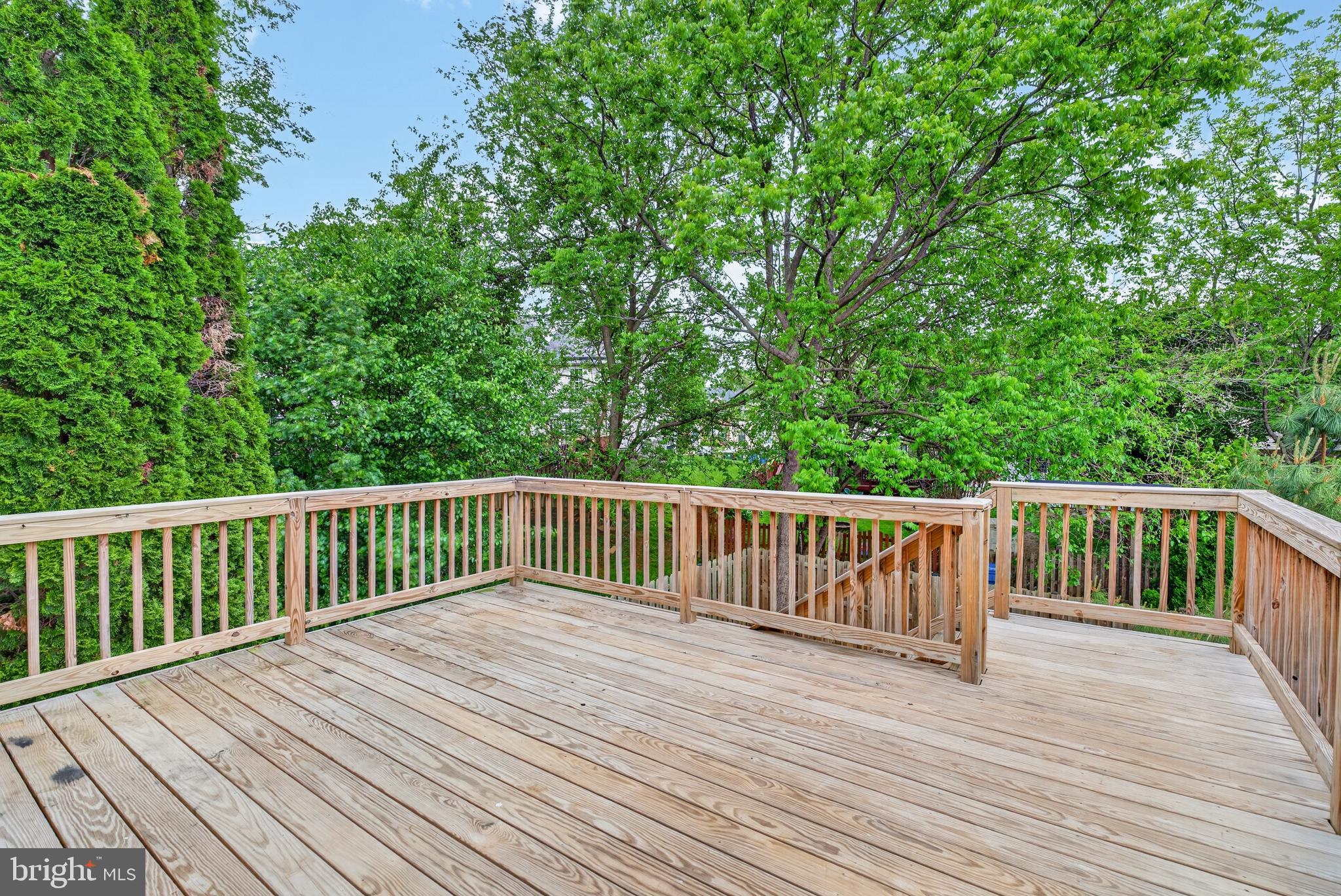 HUNTERS RUN VILLAGE - Residential