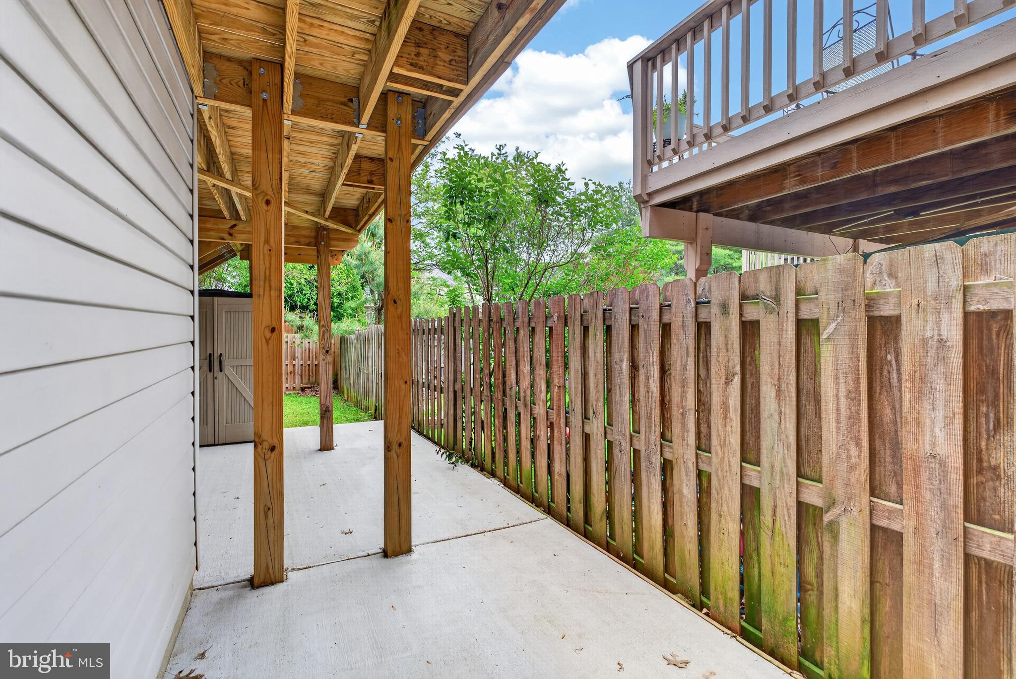 HUNTERS RUN VILLAGE - Residential