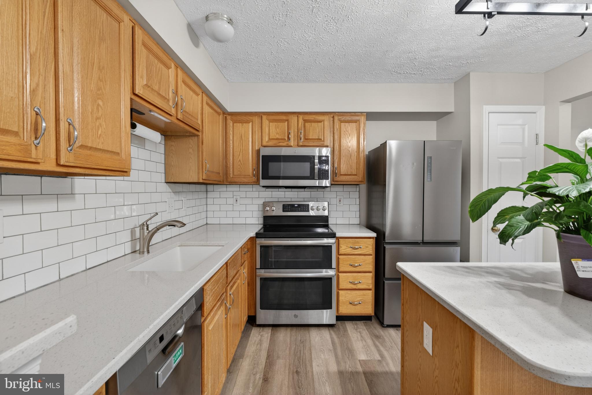 HUNTERS RUN VILLAGE - Residential