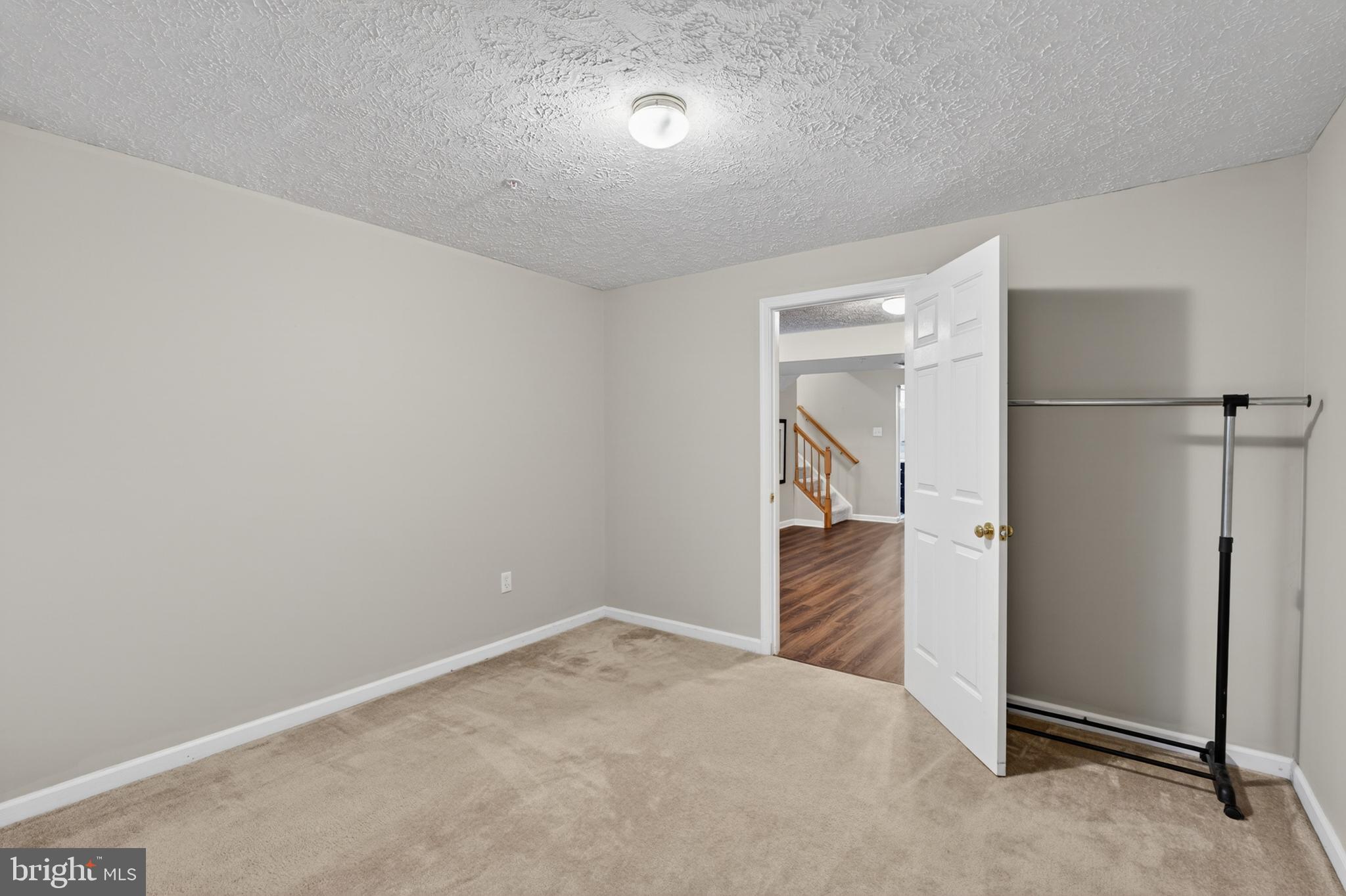 HUNTERS RUN VILLAGE - Residential