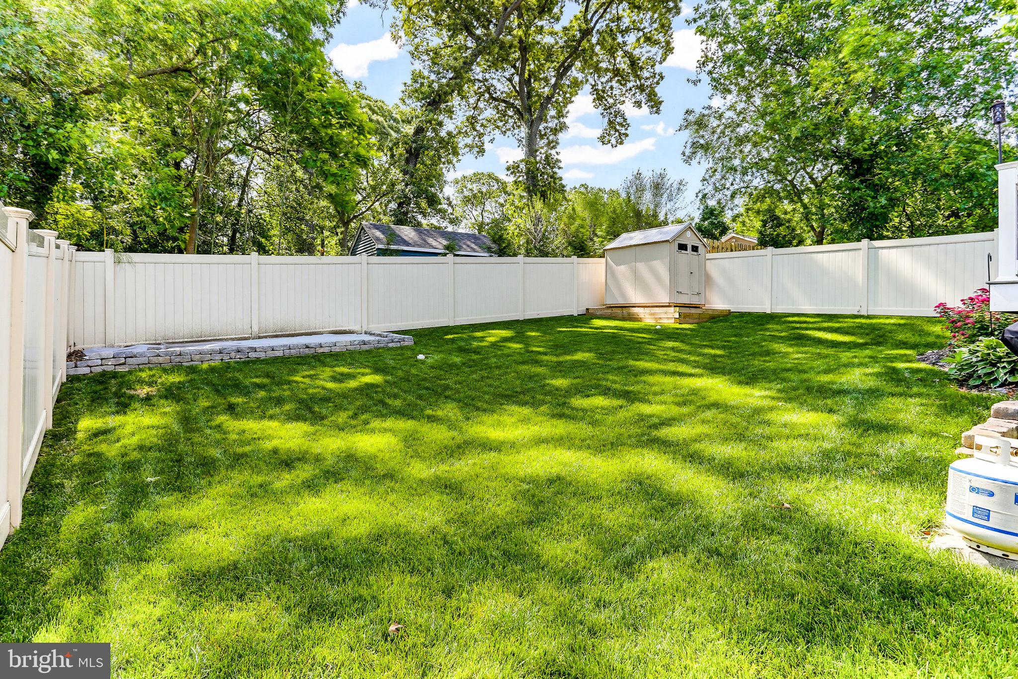 ROBINSON LANDING - Residential