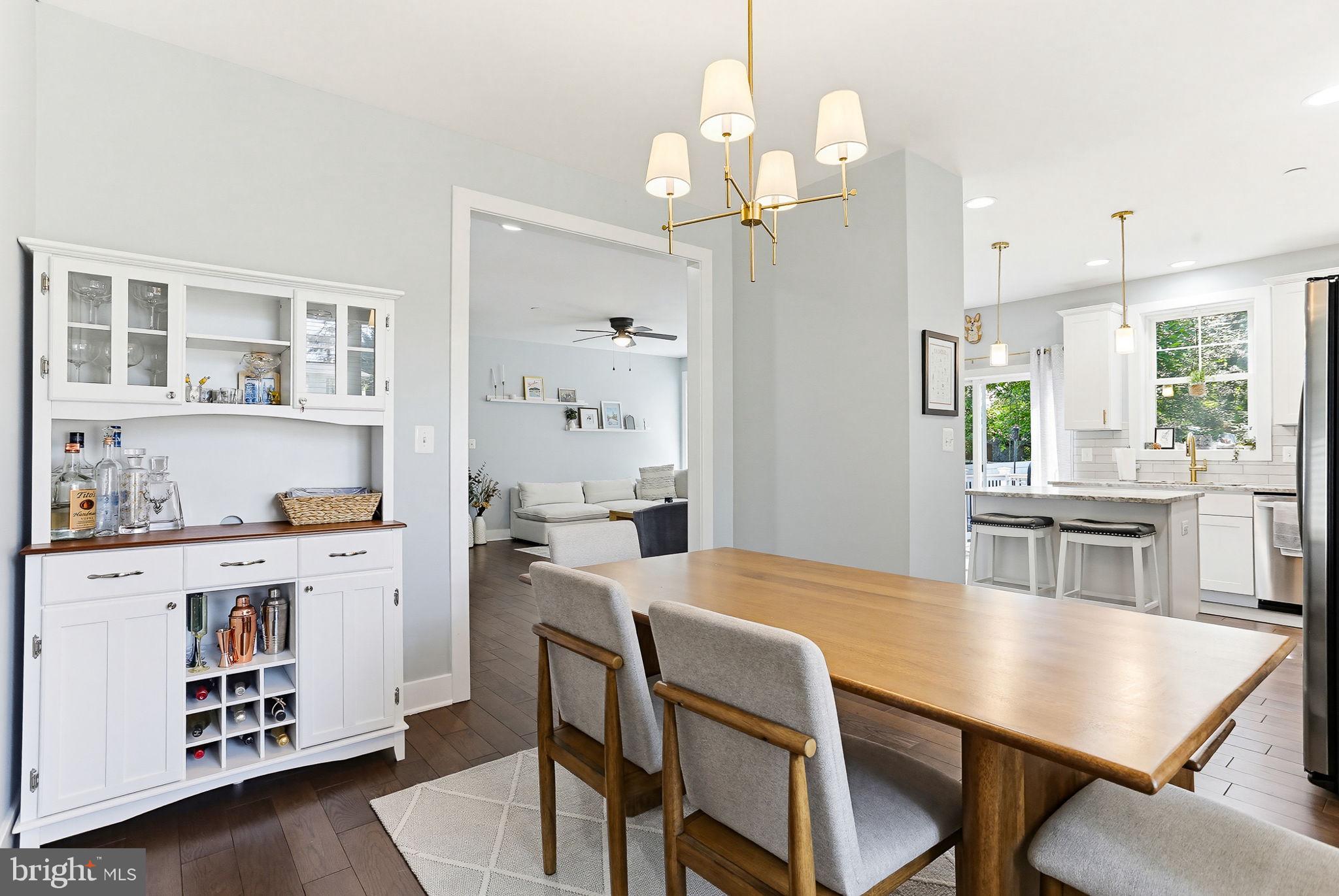 ROBINSON LANDING - Residential