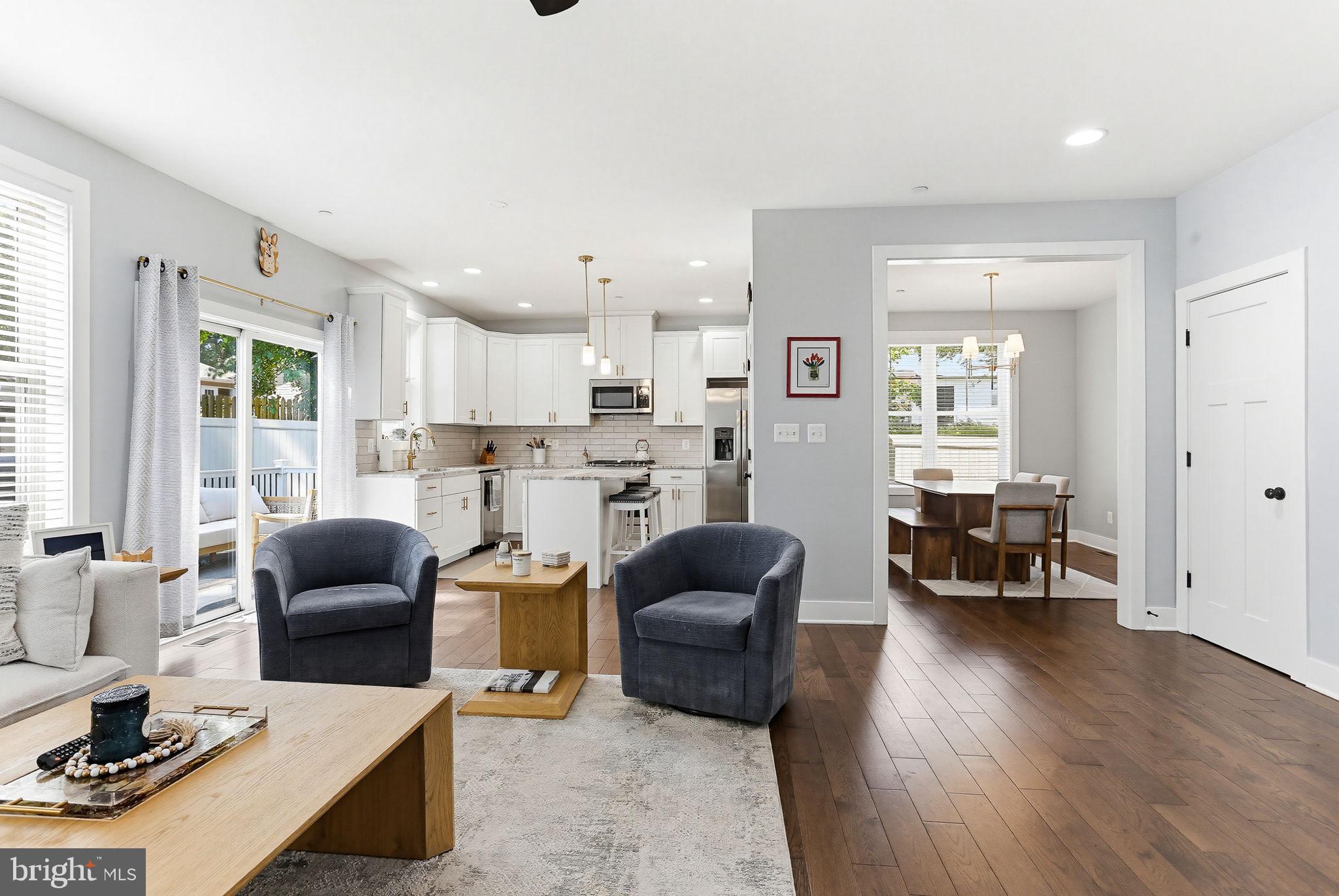 ROBINSON LANDING - Residential