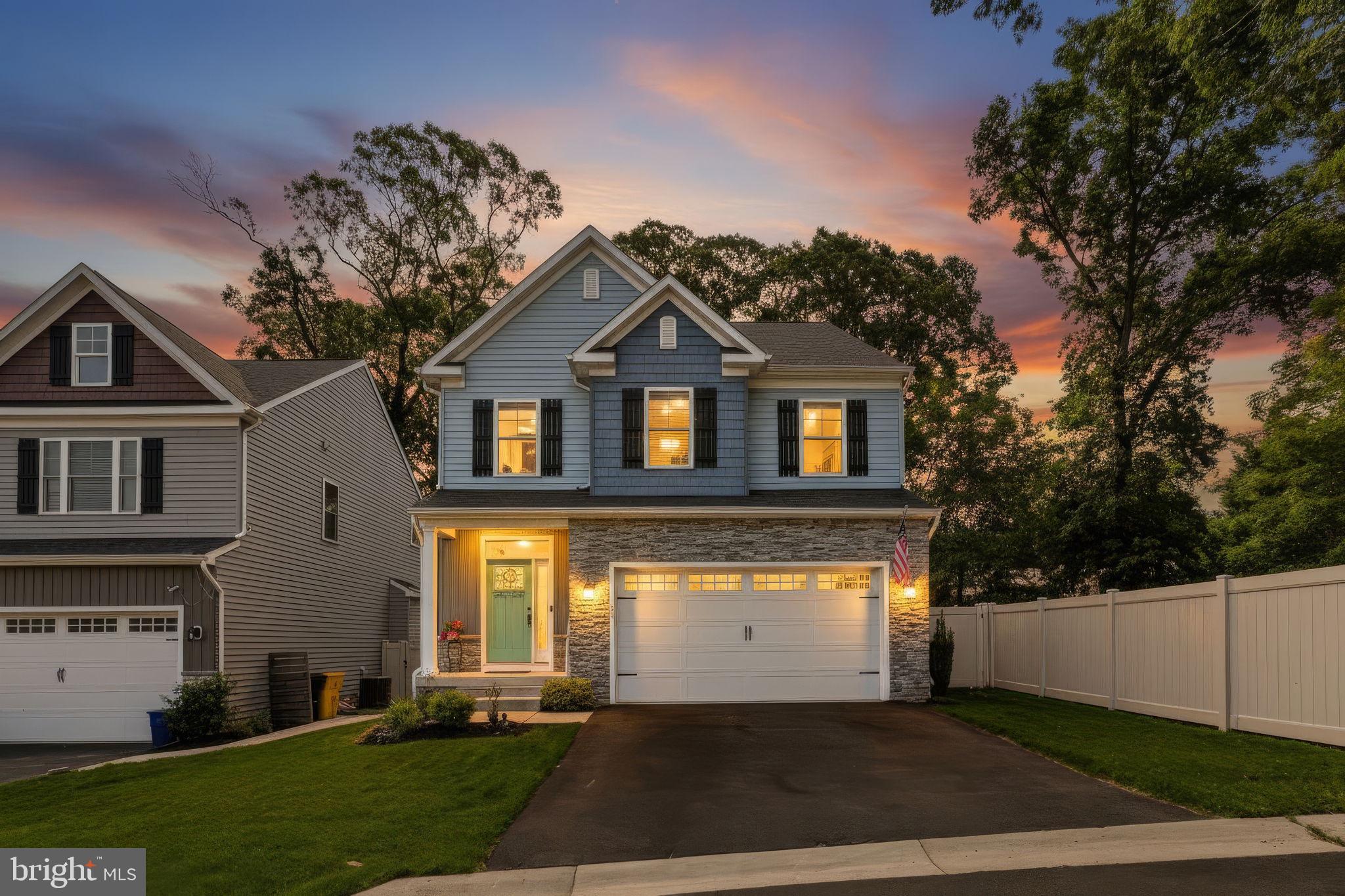 ROBINSON LANDING - Residential
