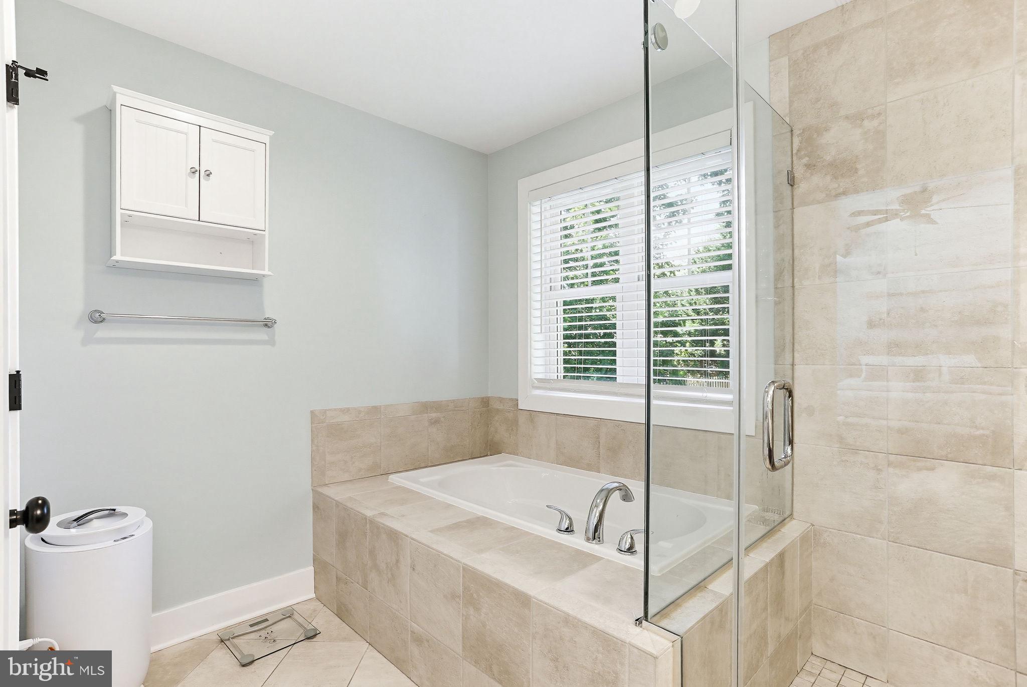 ROBINSON LANDING - Residential