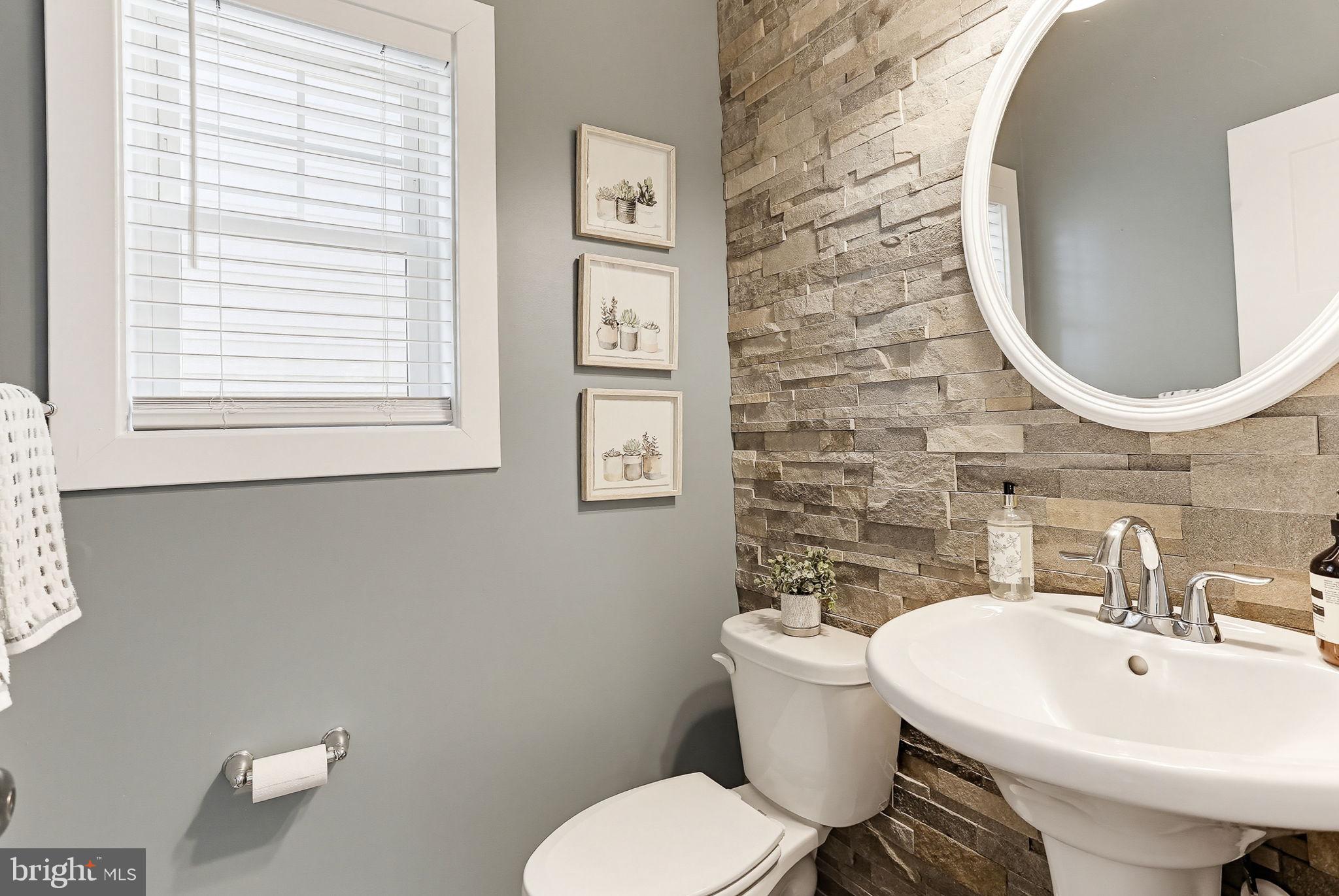ROBINSON LANDING - Residential
