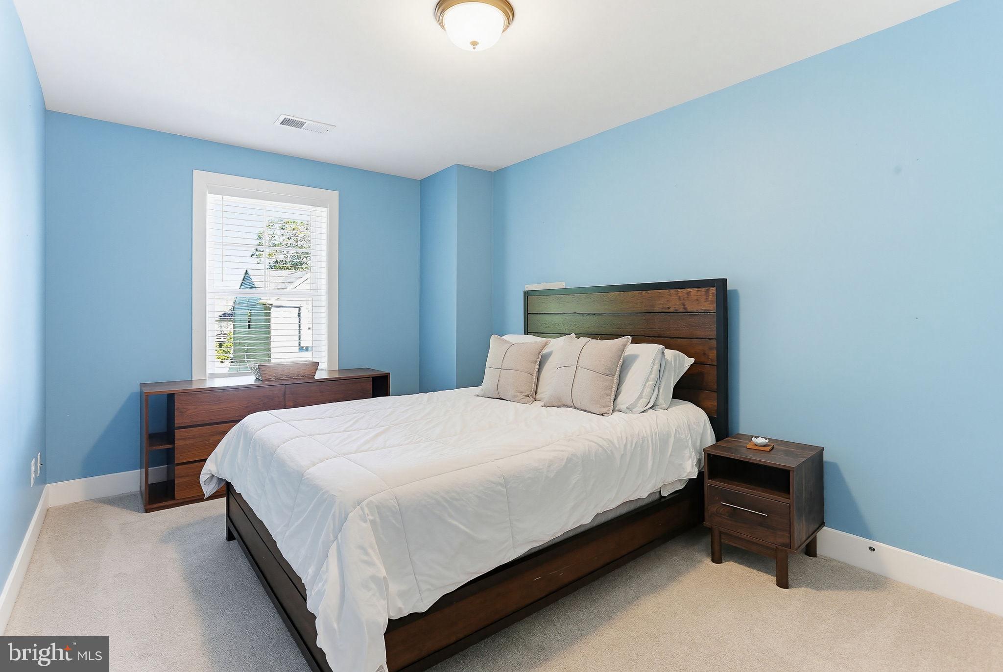 ROBINSON LANDING - Residential