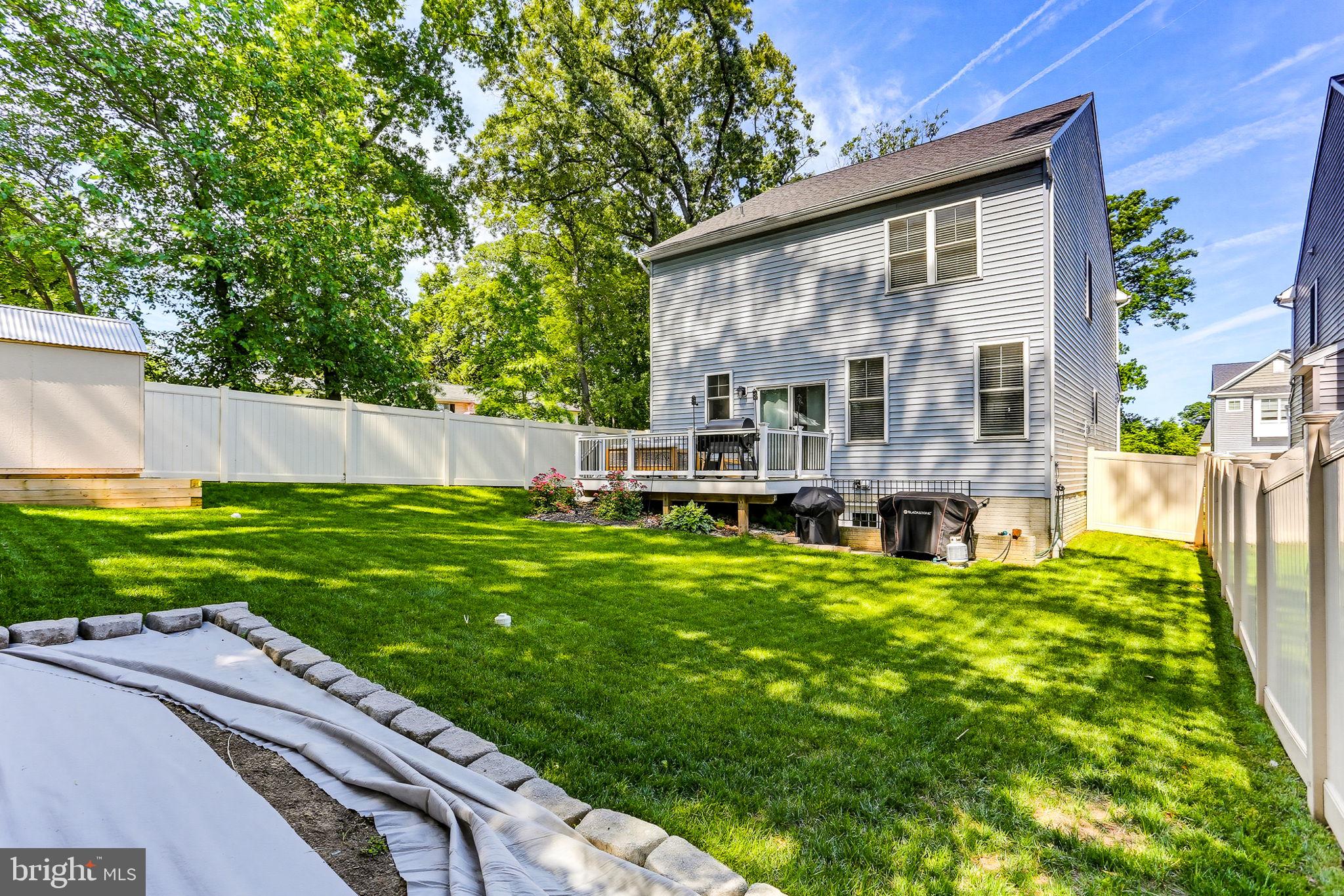 ROBINSON LANDING - Residential