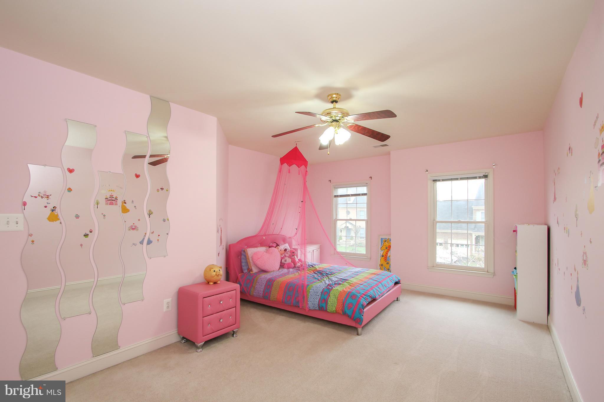 BARNSLEY MANOR ESTATES - Residential