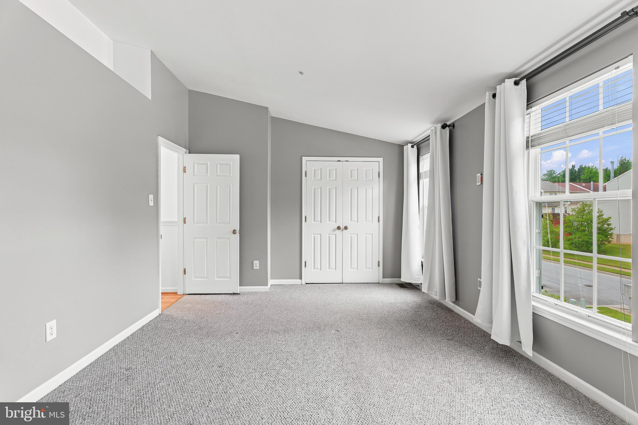 BEDFORD CROSSING - Residential