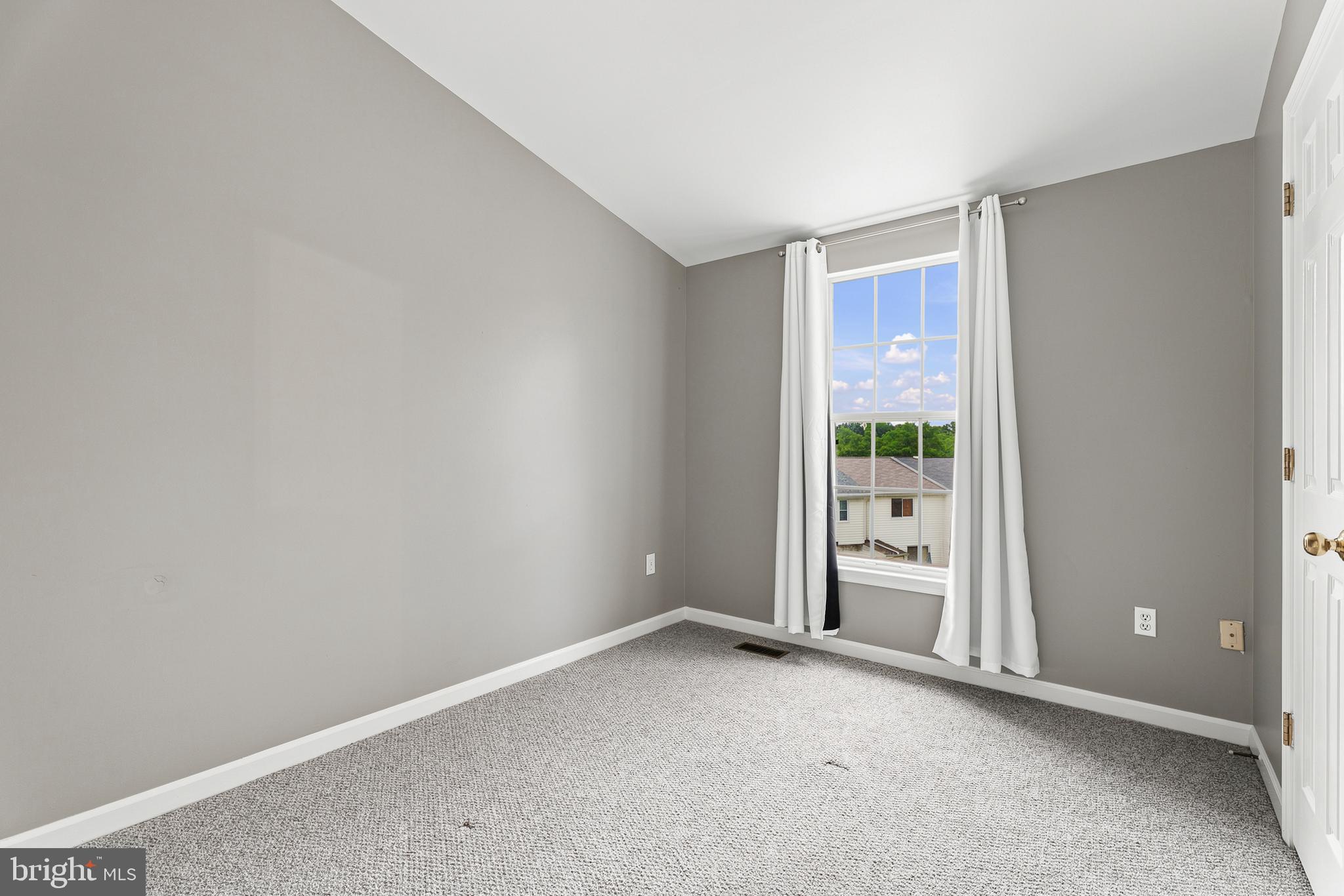 BEDFORD CROSSING - Residential