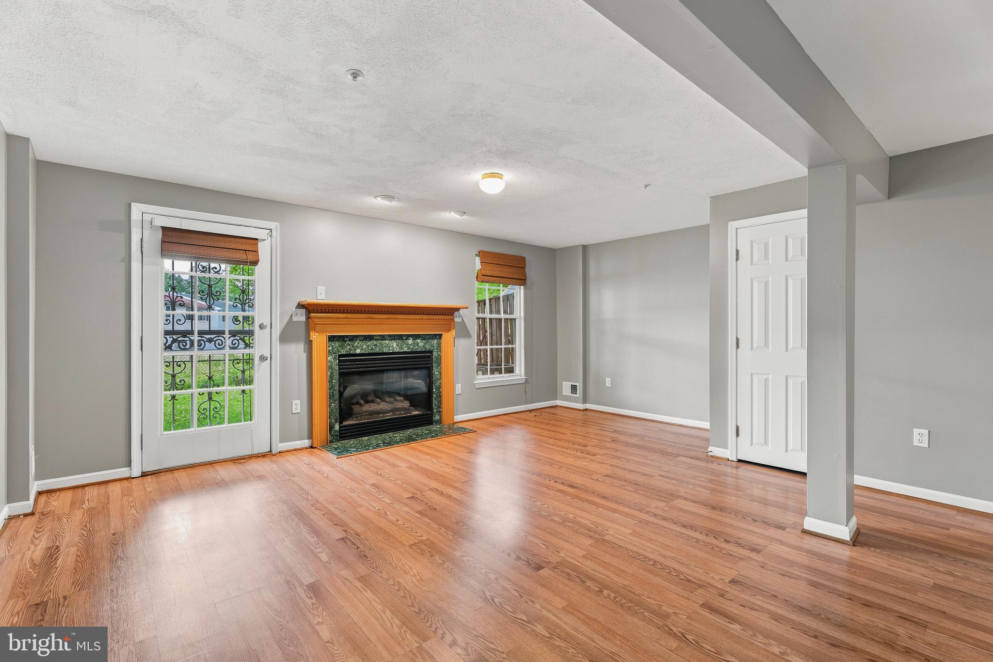 BEDFORD CROSSING - Residential