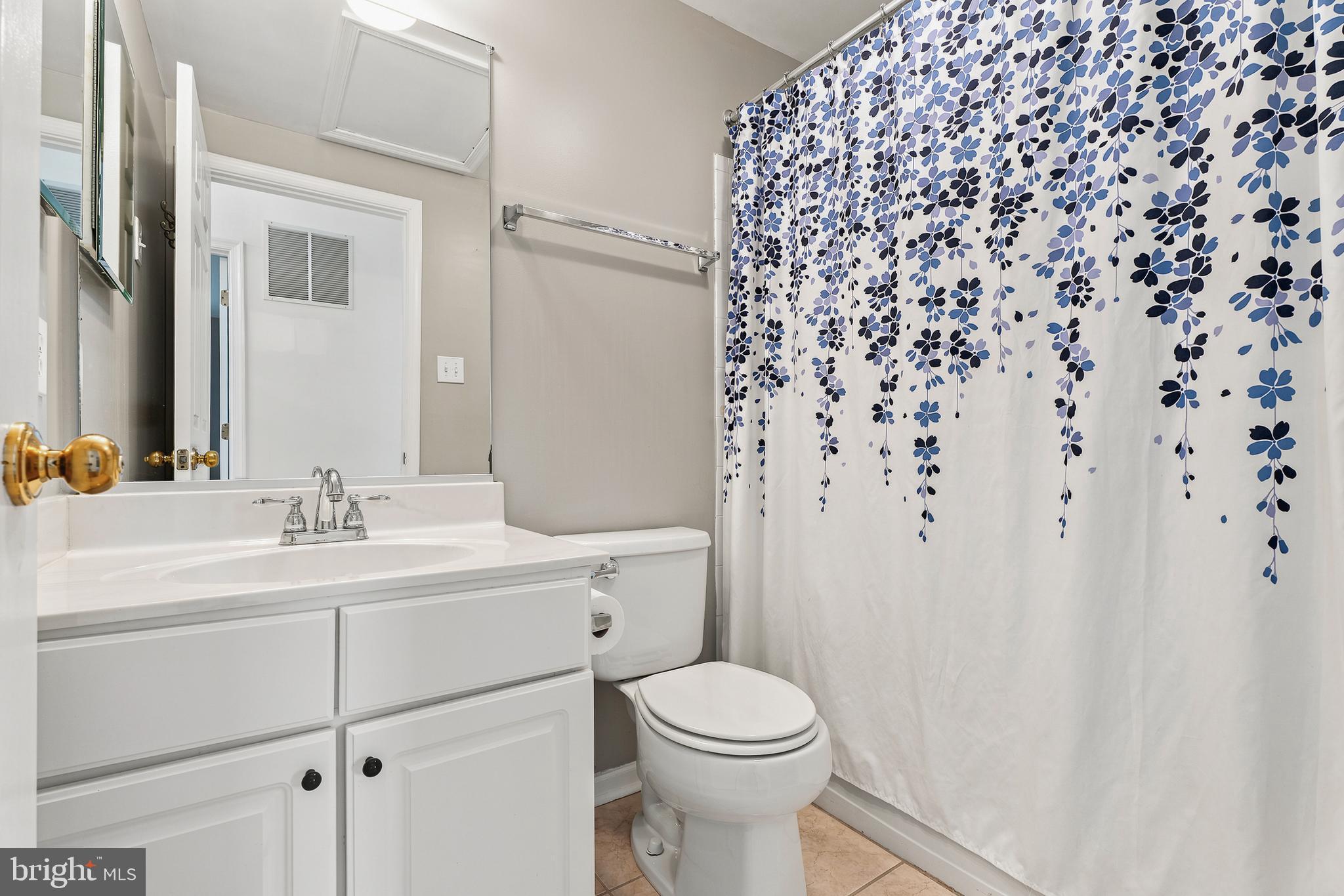 BEDFORD CROSSING - Residential