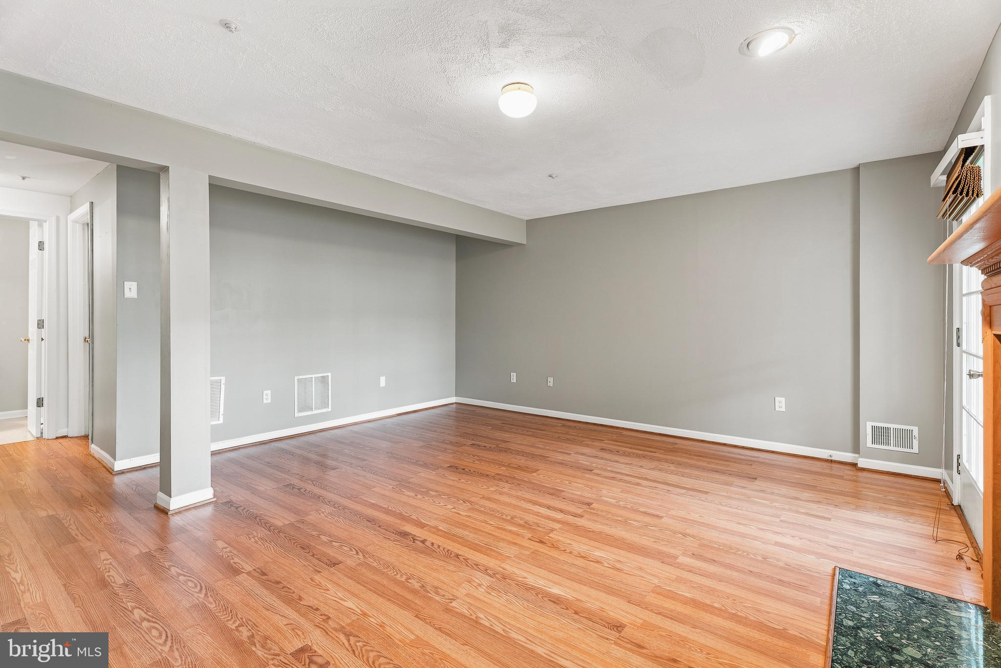 BEDFORD CROSSING - Residential