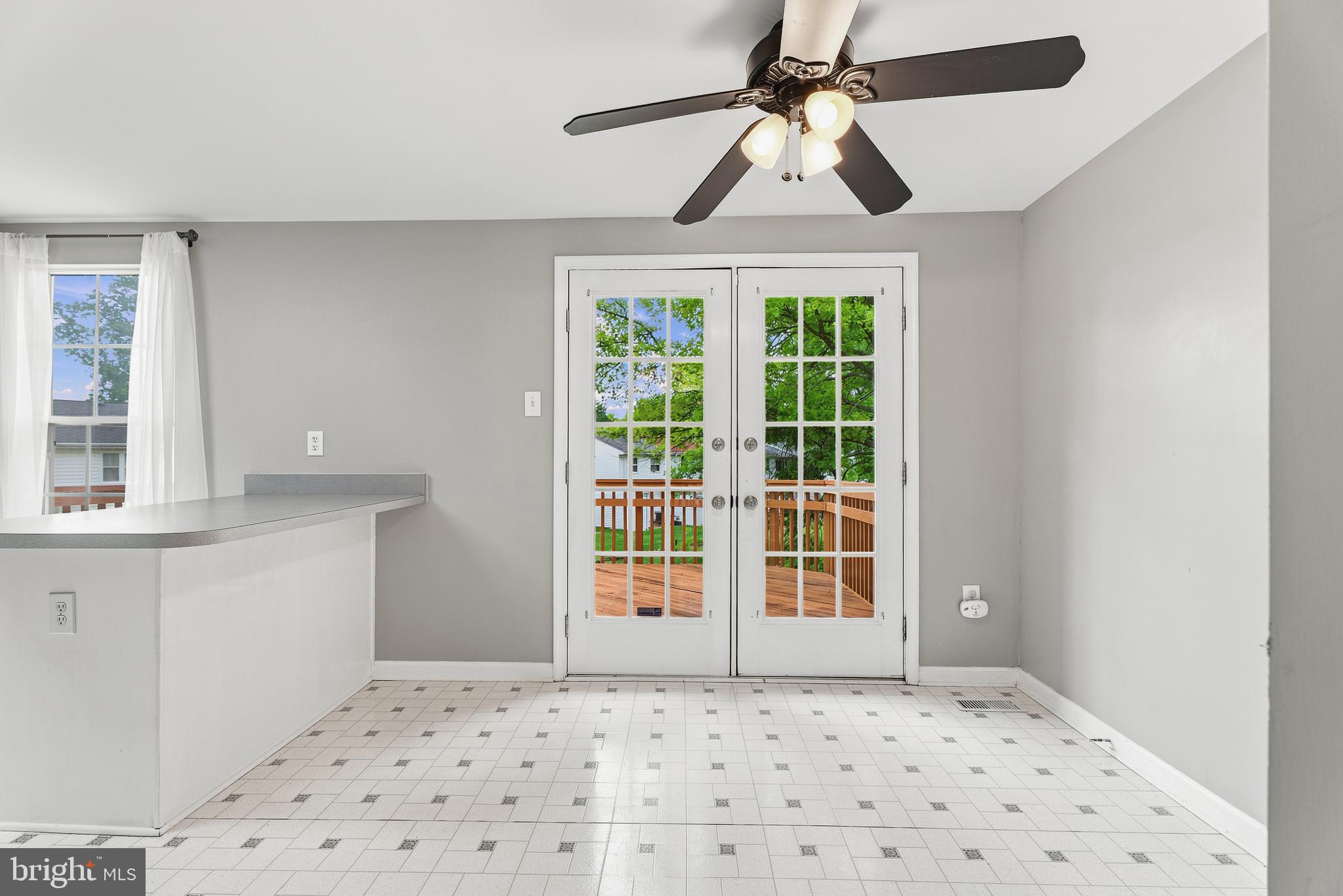 BEDFORD CROSSING - Residential