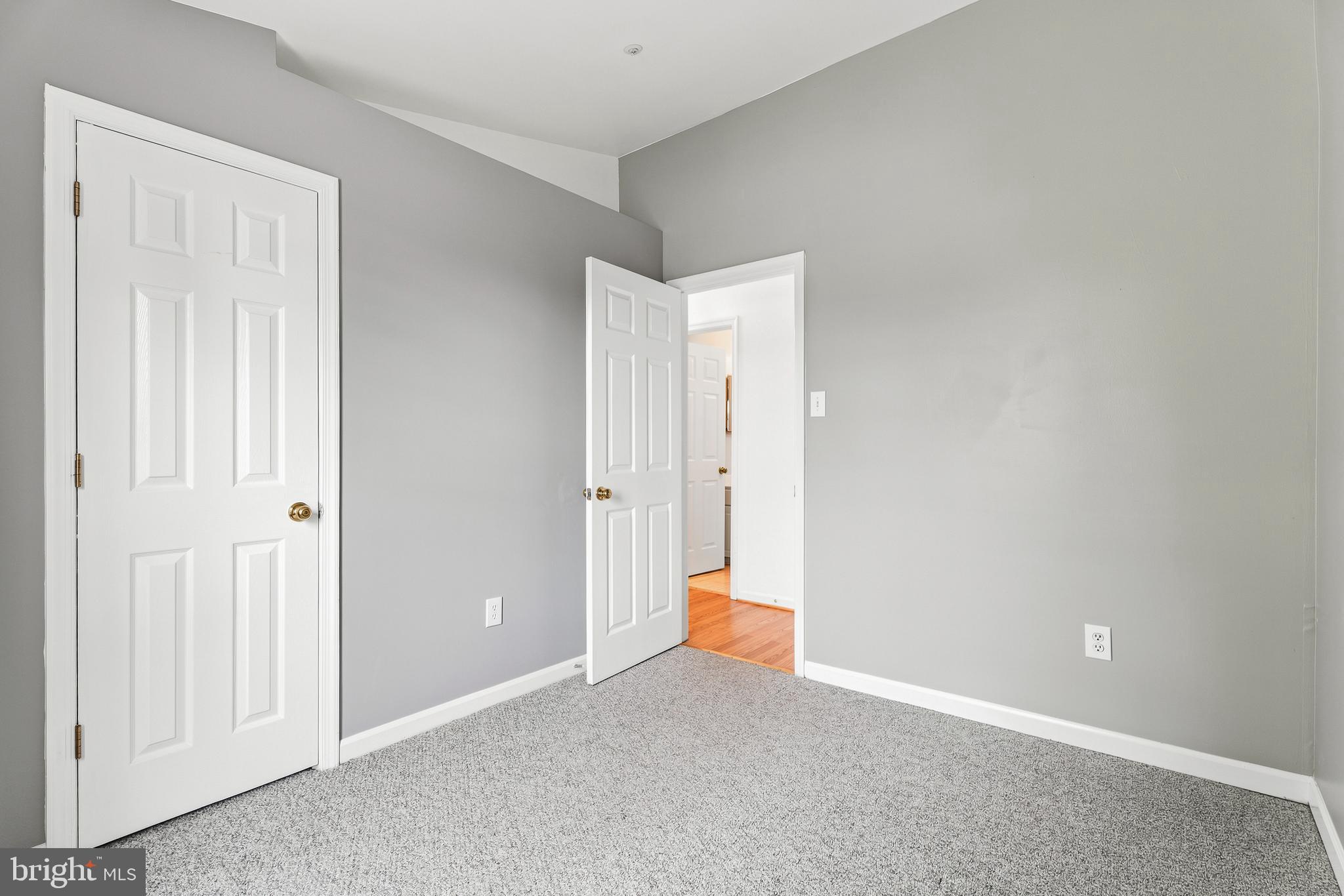 BEDFORD CROSSING - Residential
