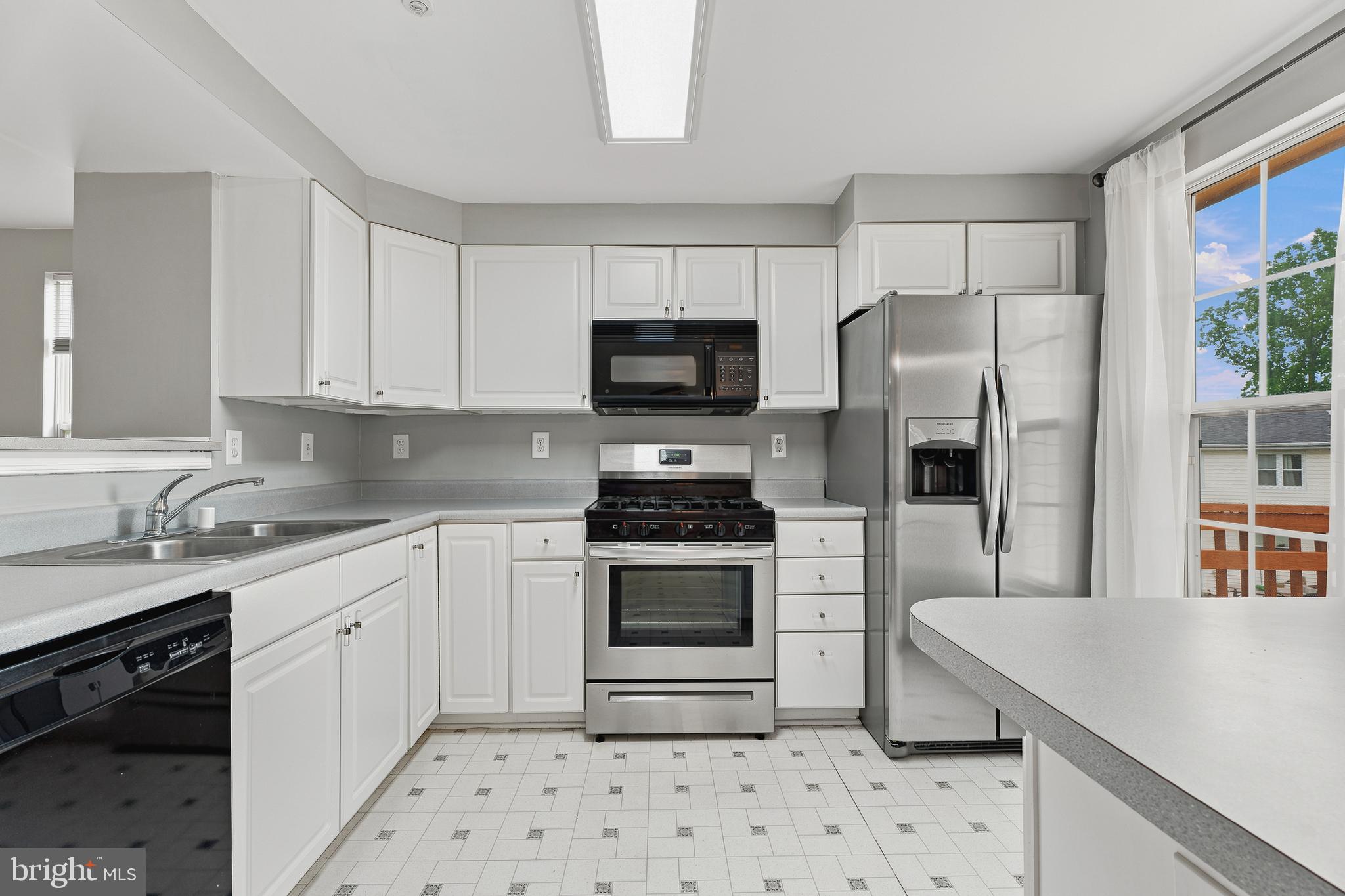 BEDFORD CROSSING - Residential
