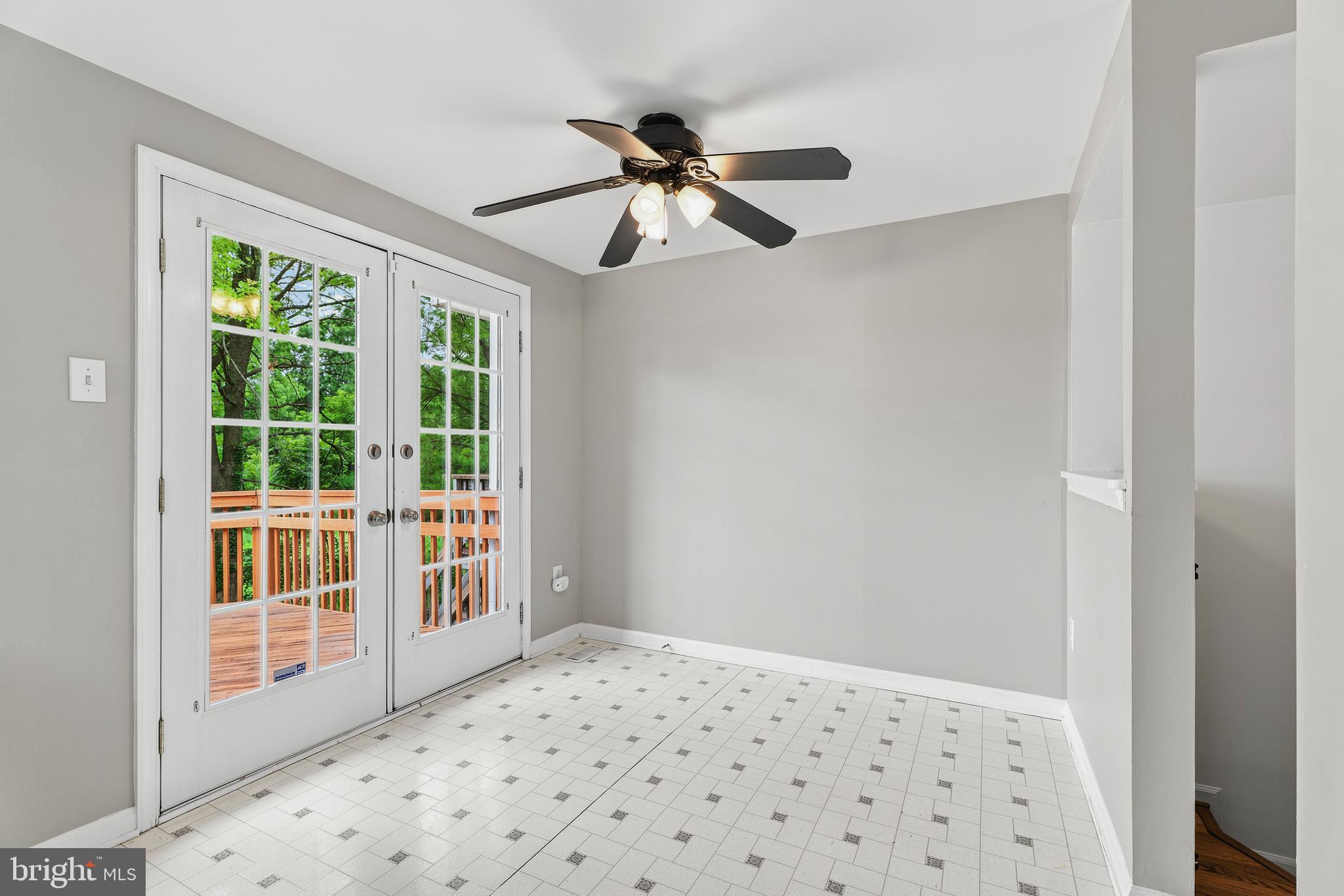 BEDFORD CROSSING - Residential