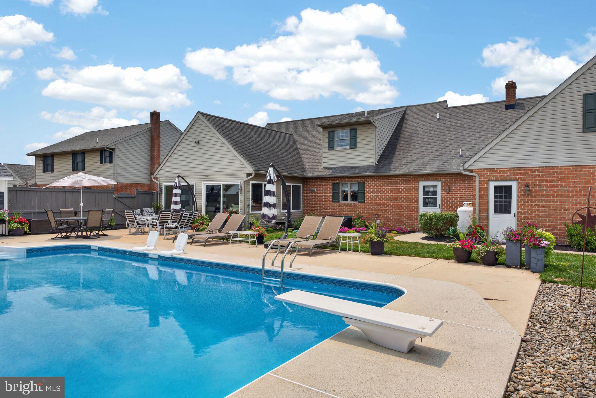 KREIDER MAY - Residential