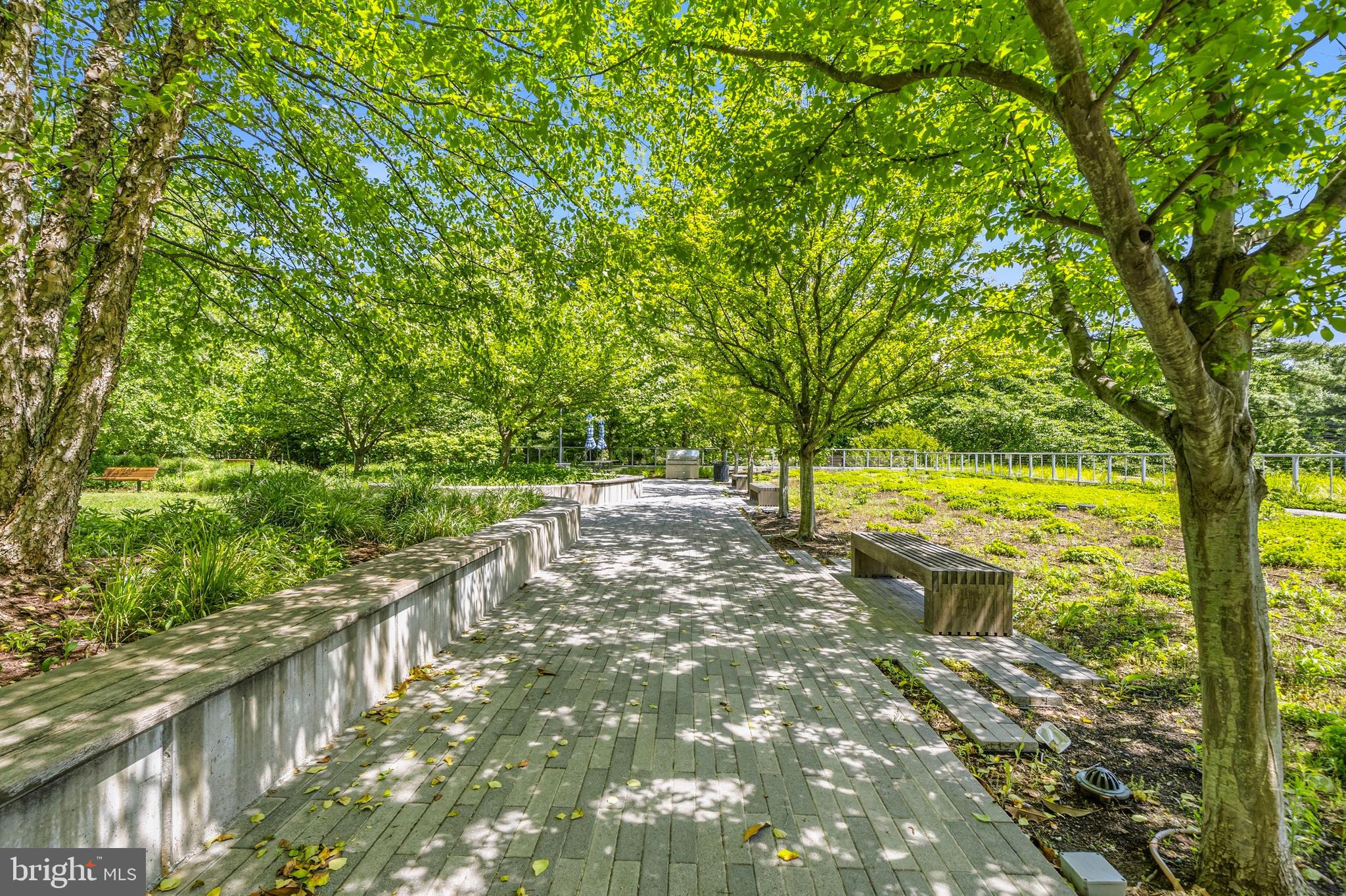 KENWOOD - Residential
