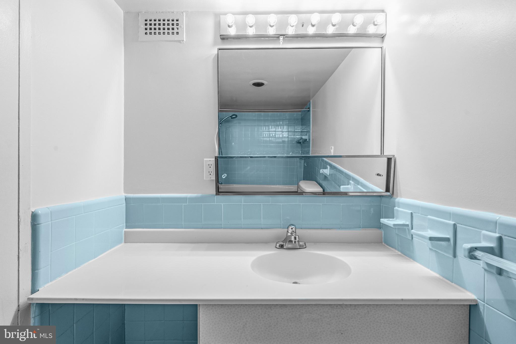 KENWOOD - Residential