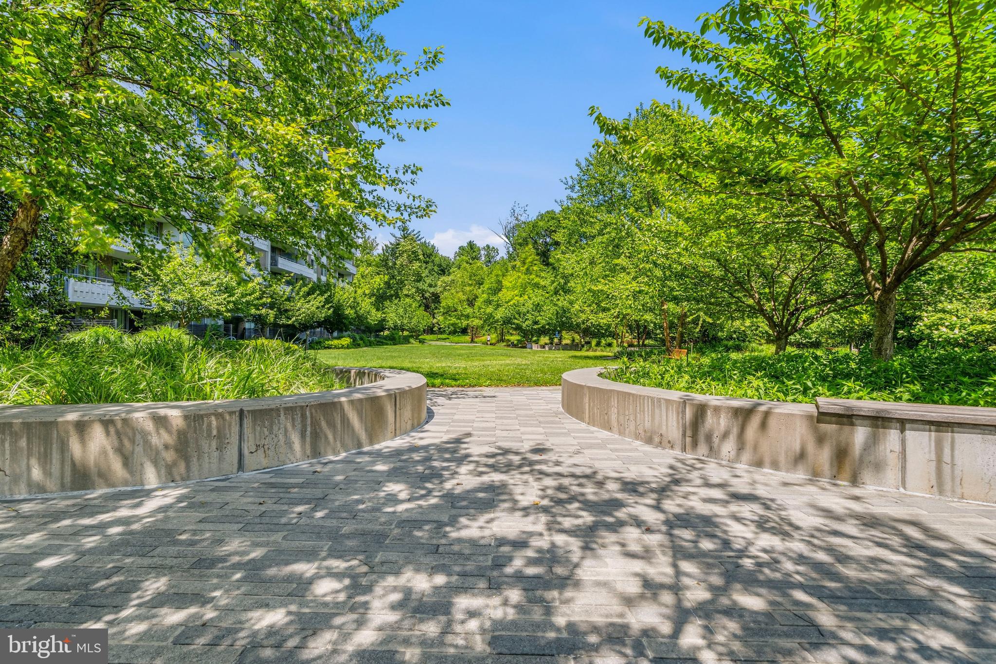 KENWOOD - Residential