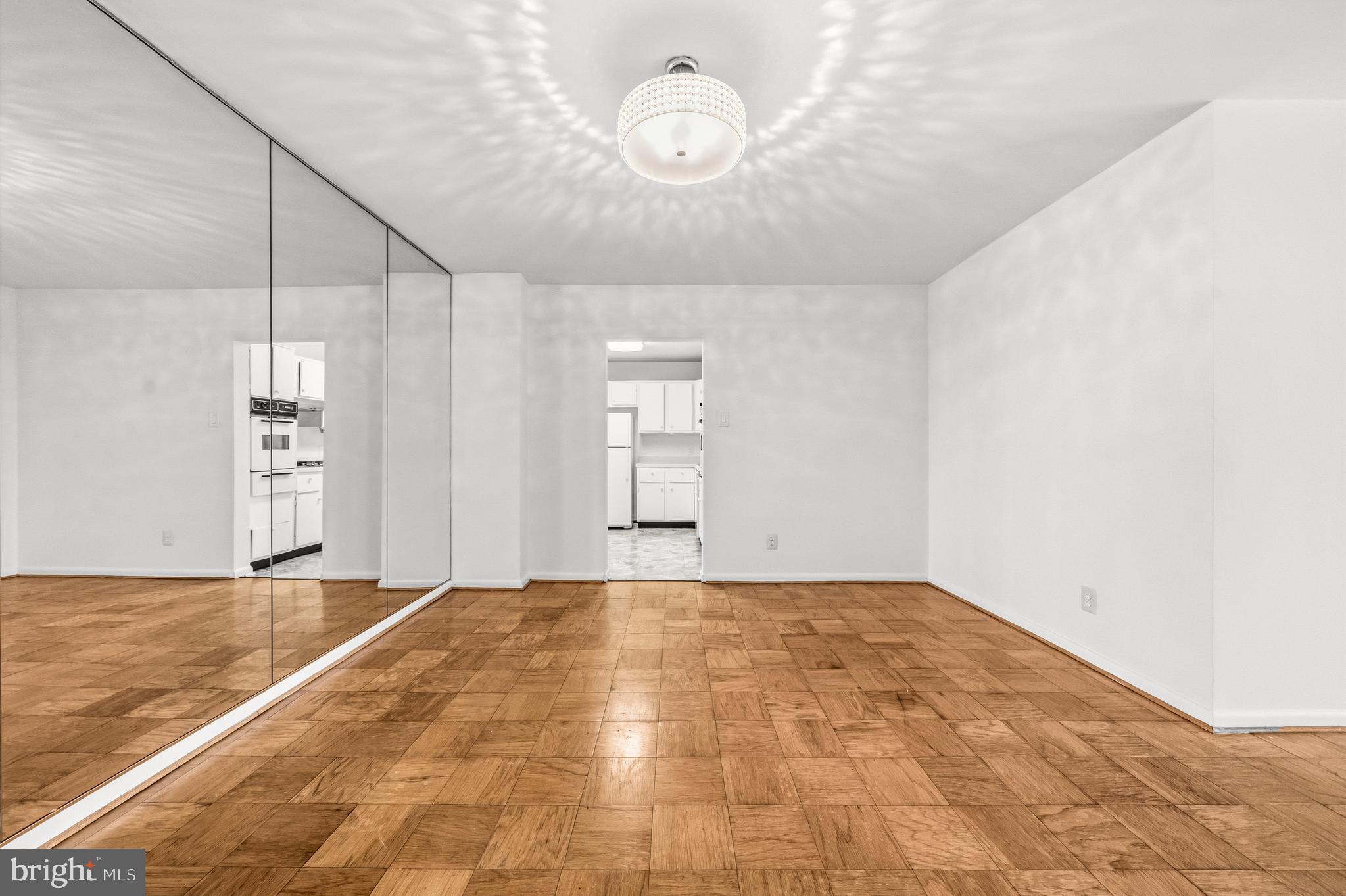 KENWOOD - Residential