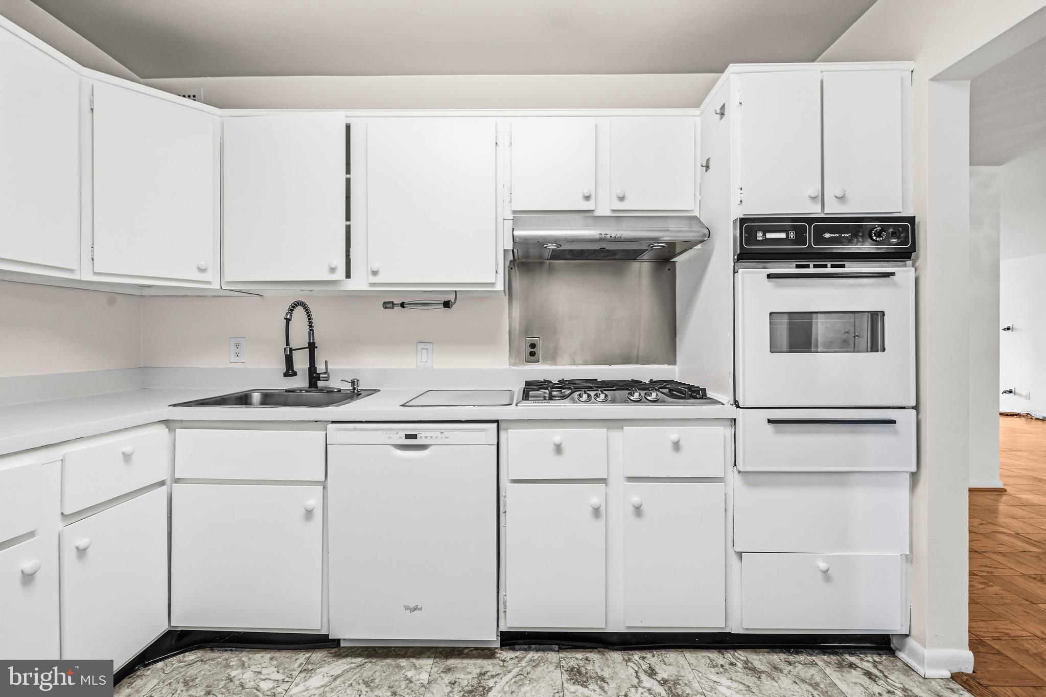 KENWOOD - Residential