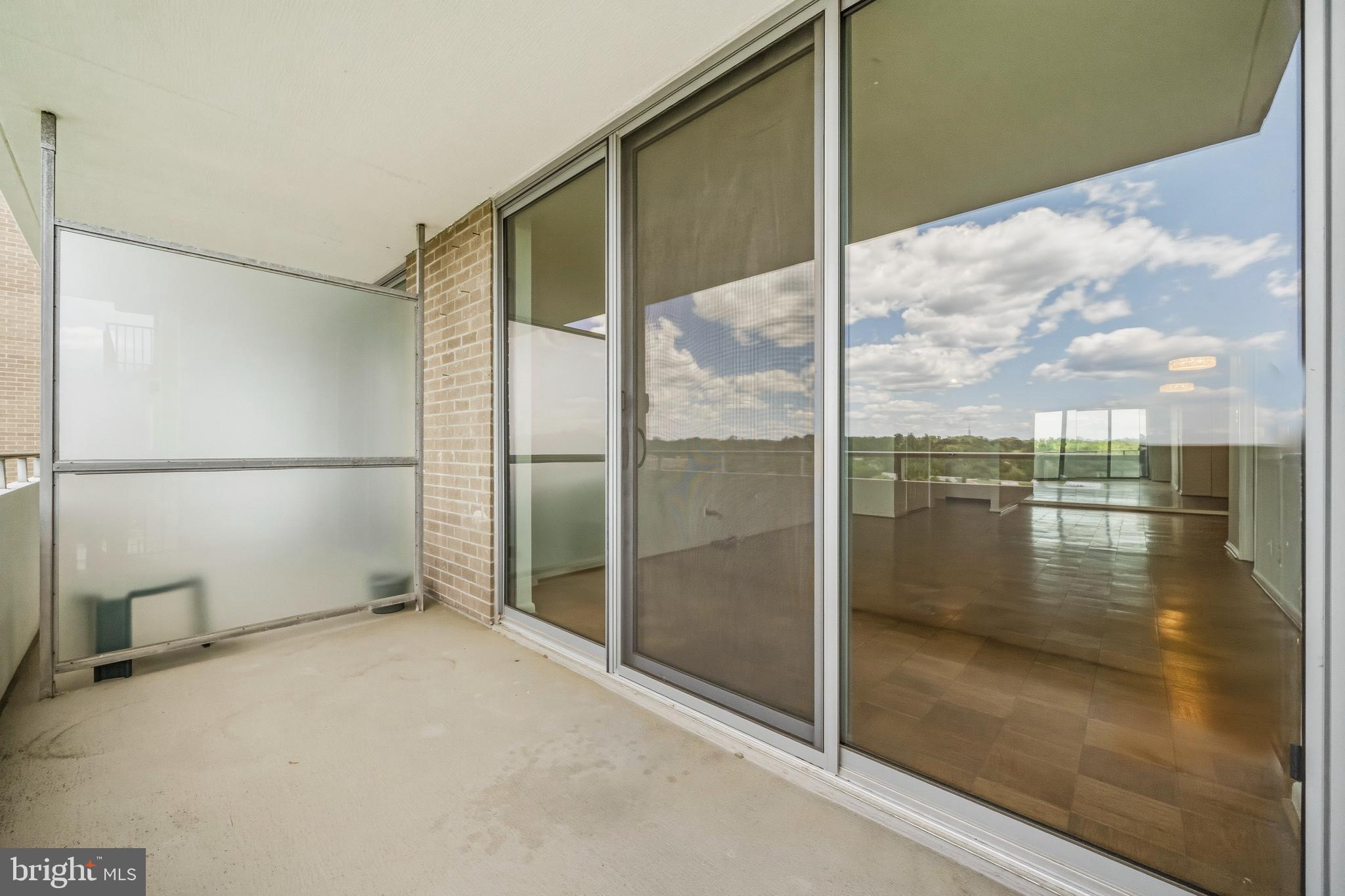 KENWOOD - Residential