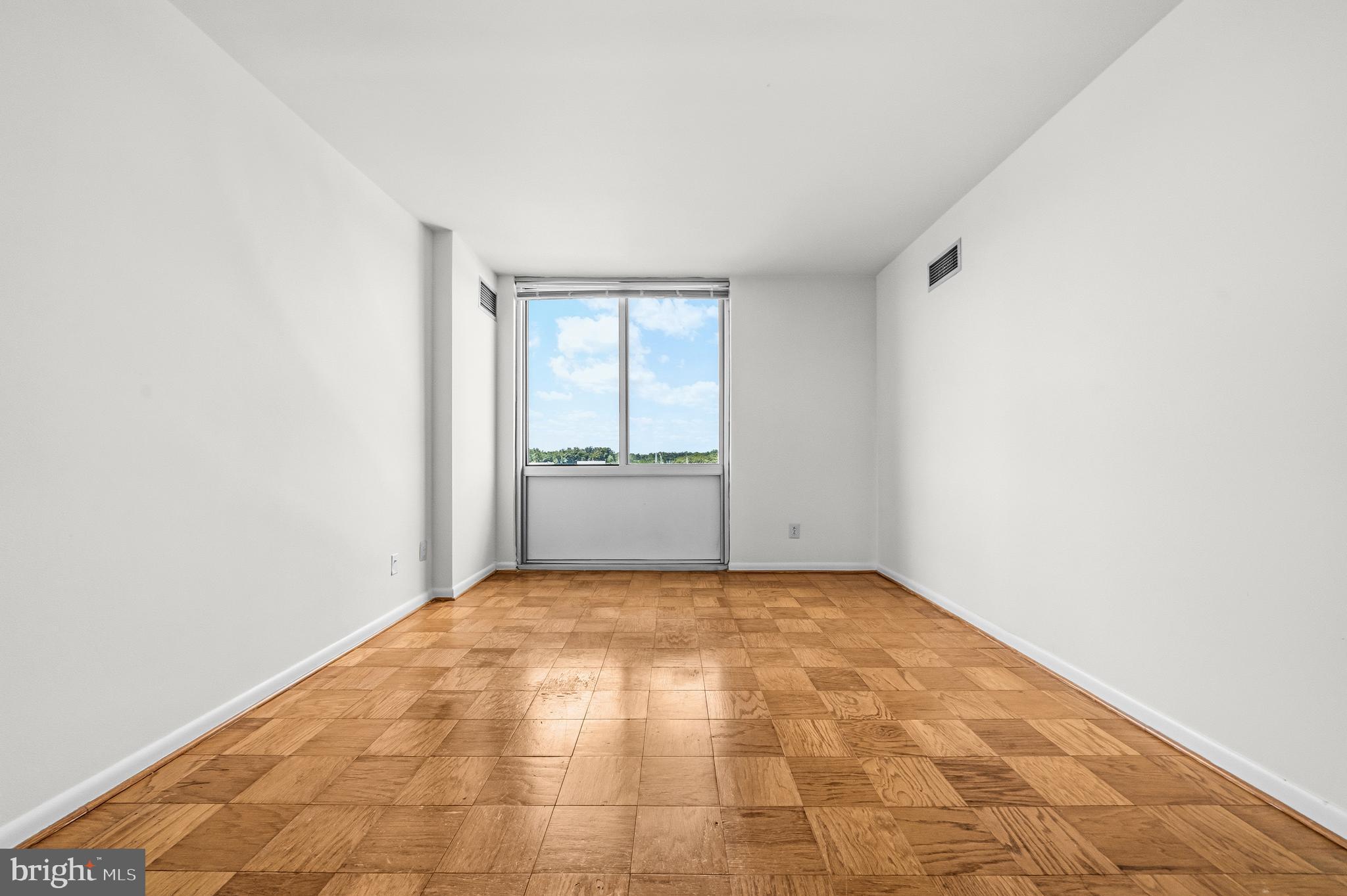 KENWOOD - Residential