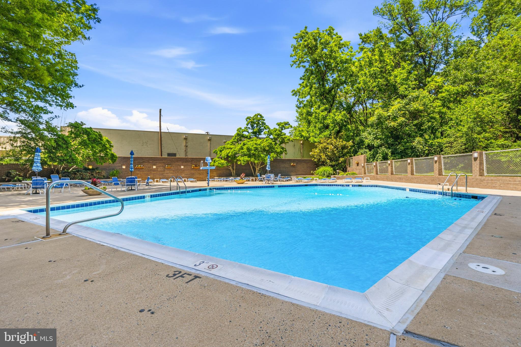 KENWOOD - Residential