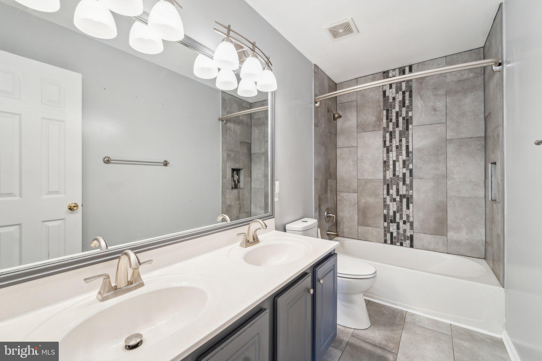 WILLOW PONDS - Residential