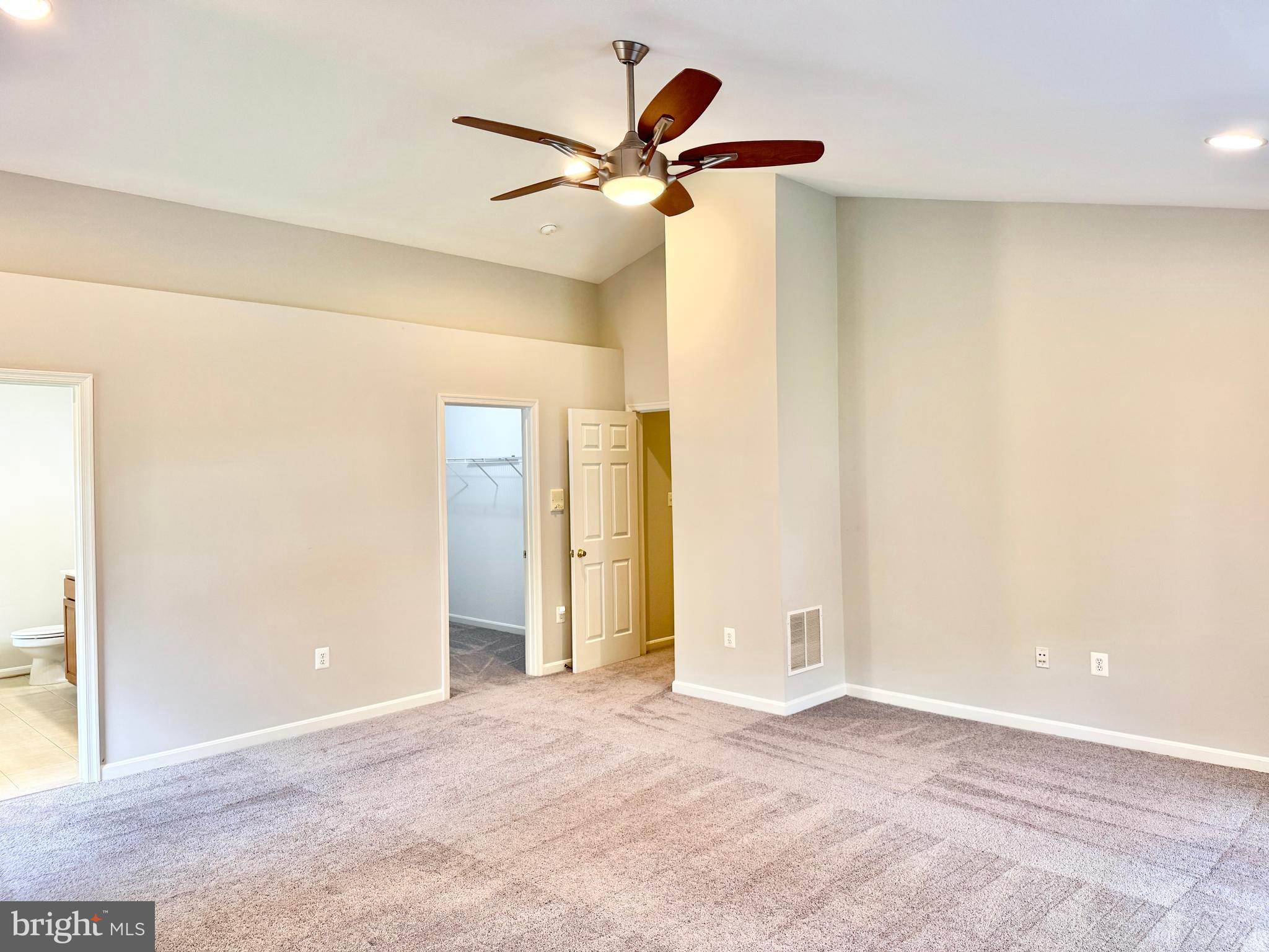 KERILL WOODS - Residential Lease