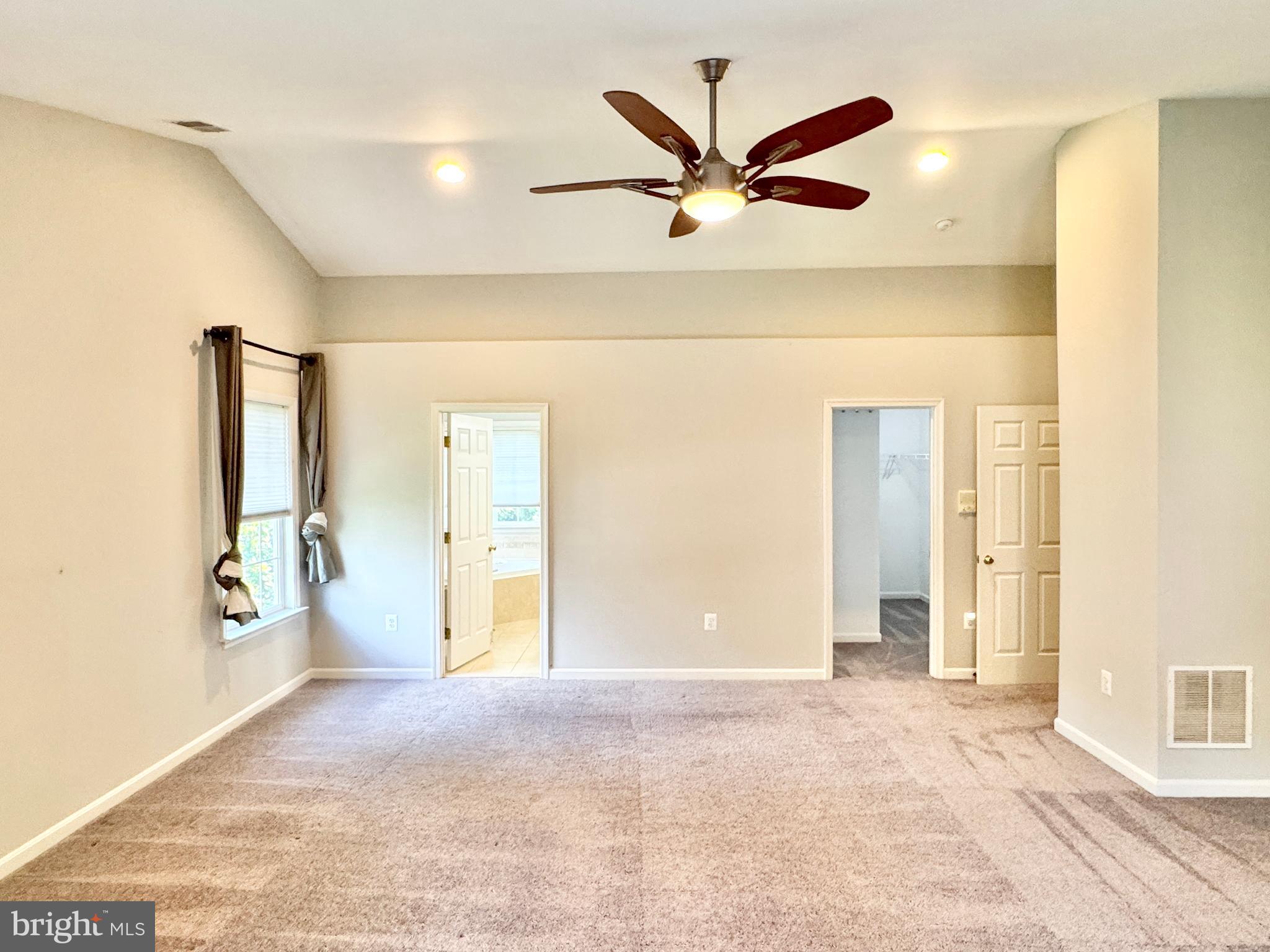 KERILL WOODS - Residential Lease