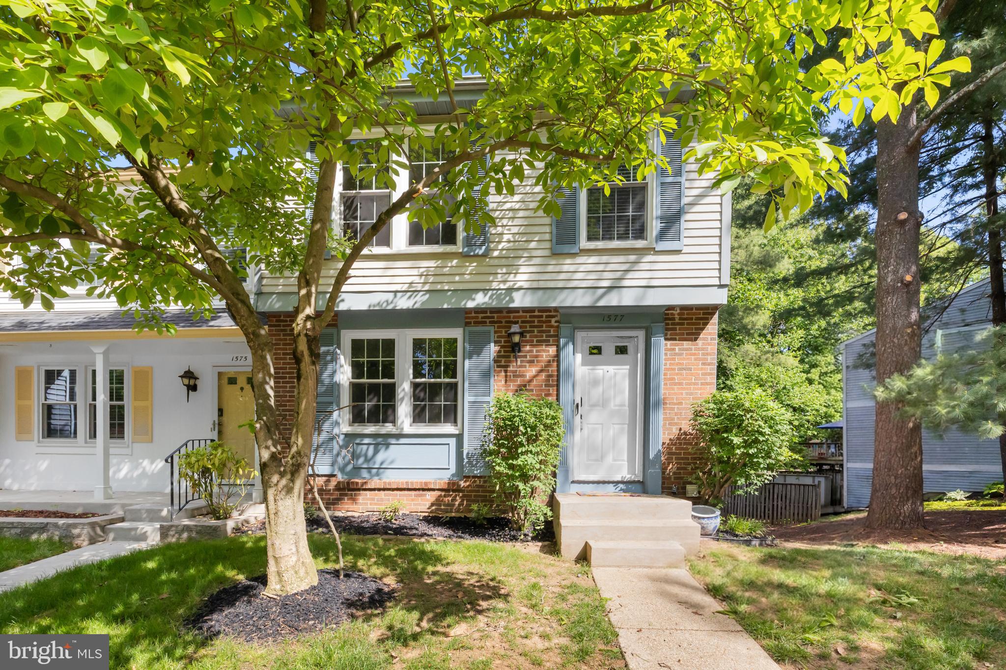 RESTON - Residential