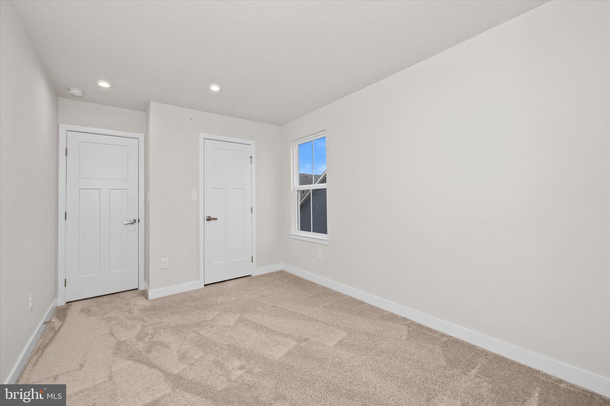 LONGWOOD PRESERVE - Residential